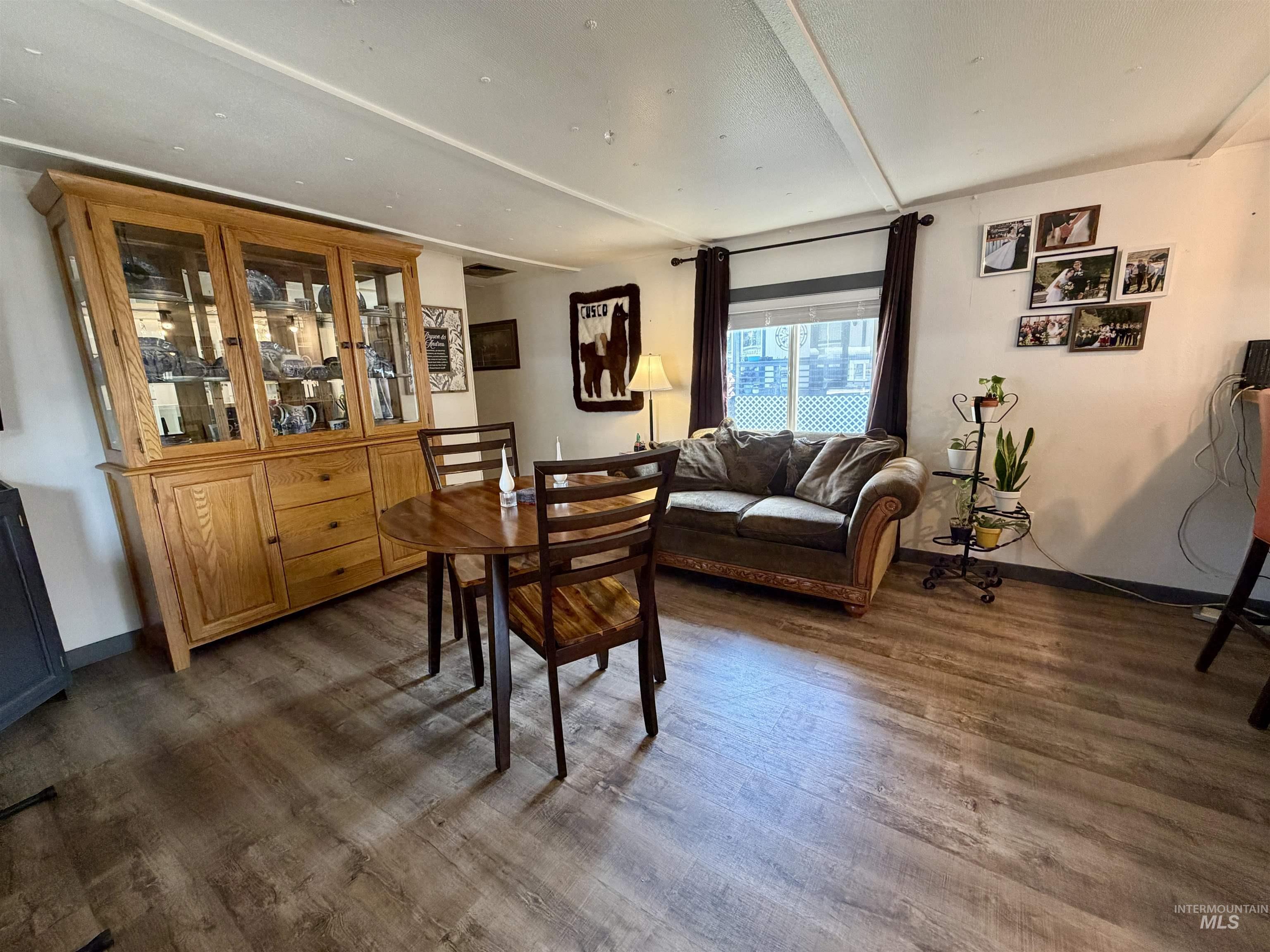 411 N Almon Property Photo 11
