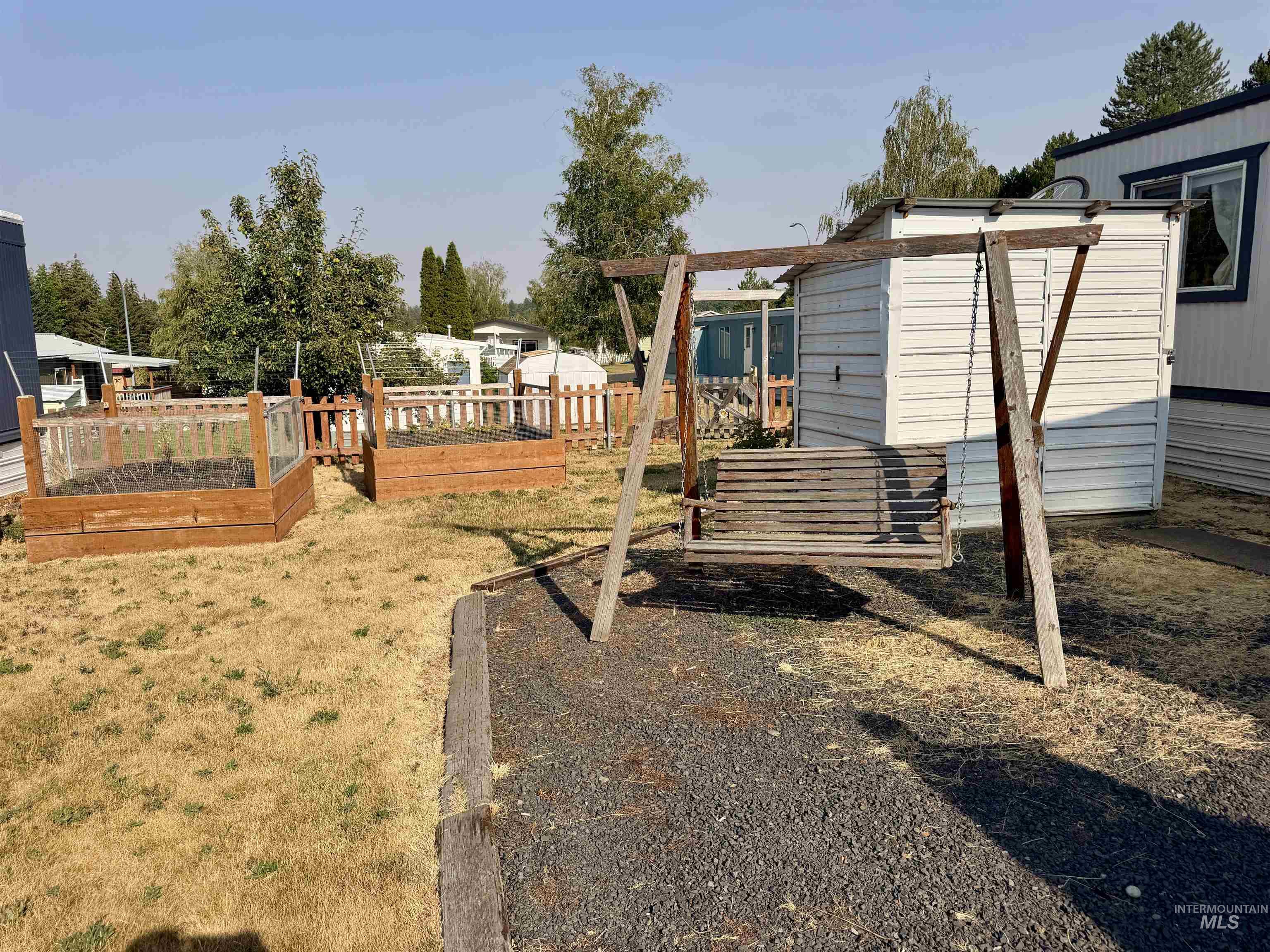 411 N Almon Property Photo 25