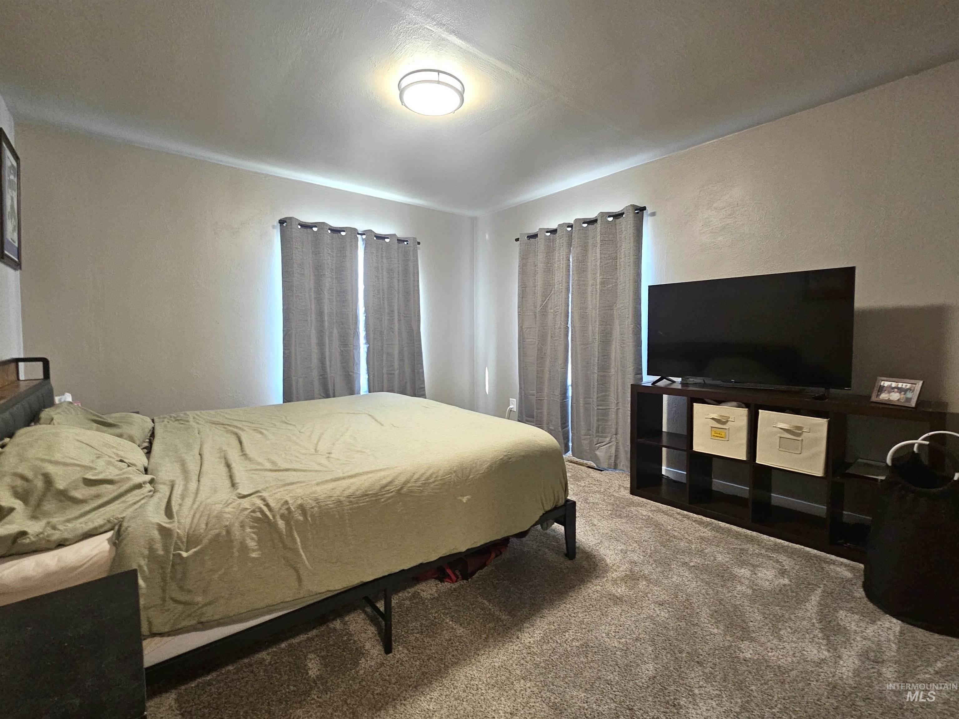 1220 Highland Property Photo 7
