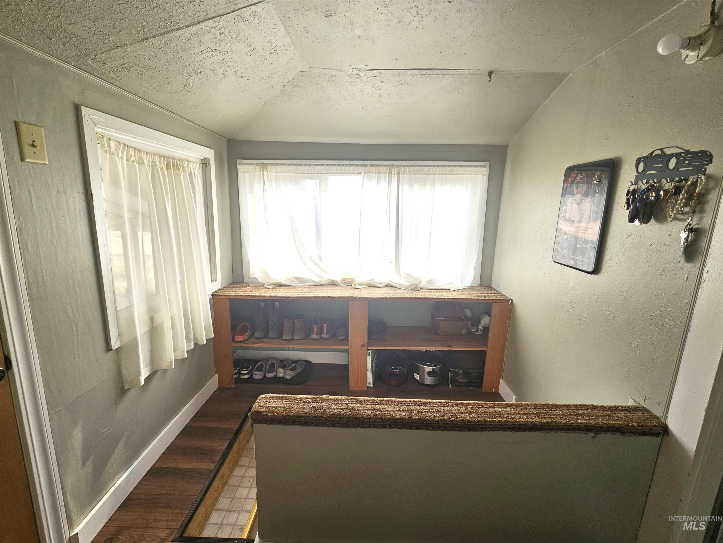 1220 Highland Property Photo 16