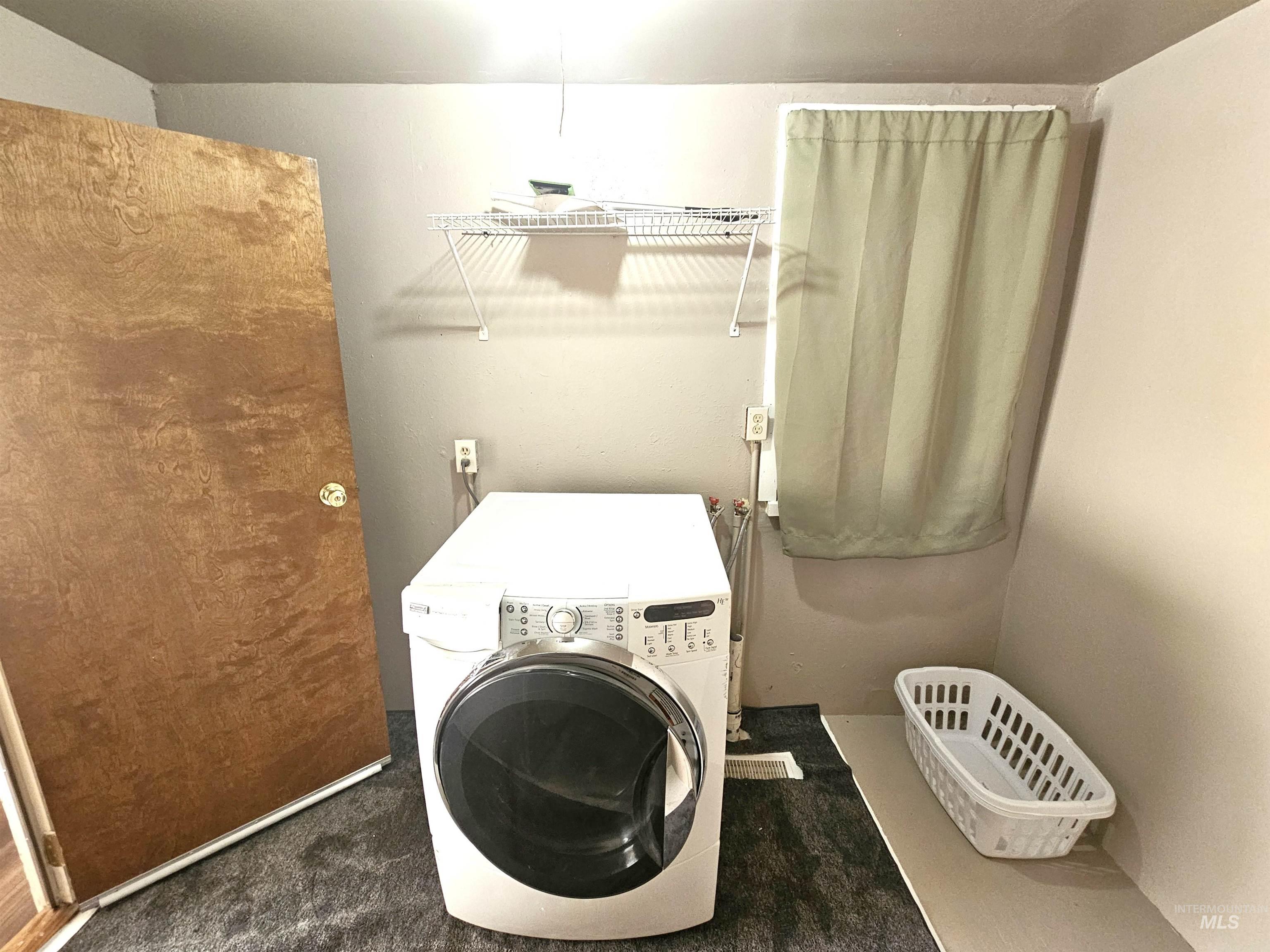 1220 Highland Property Photo 19