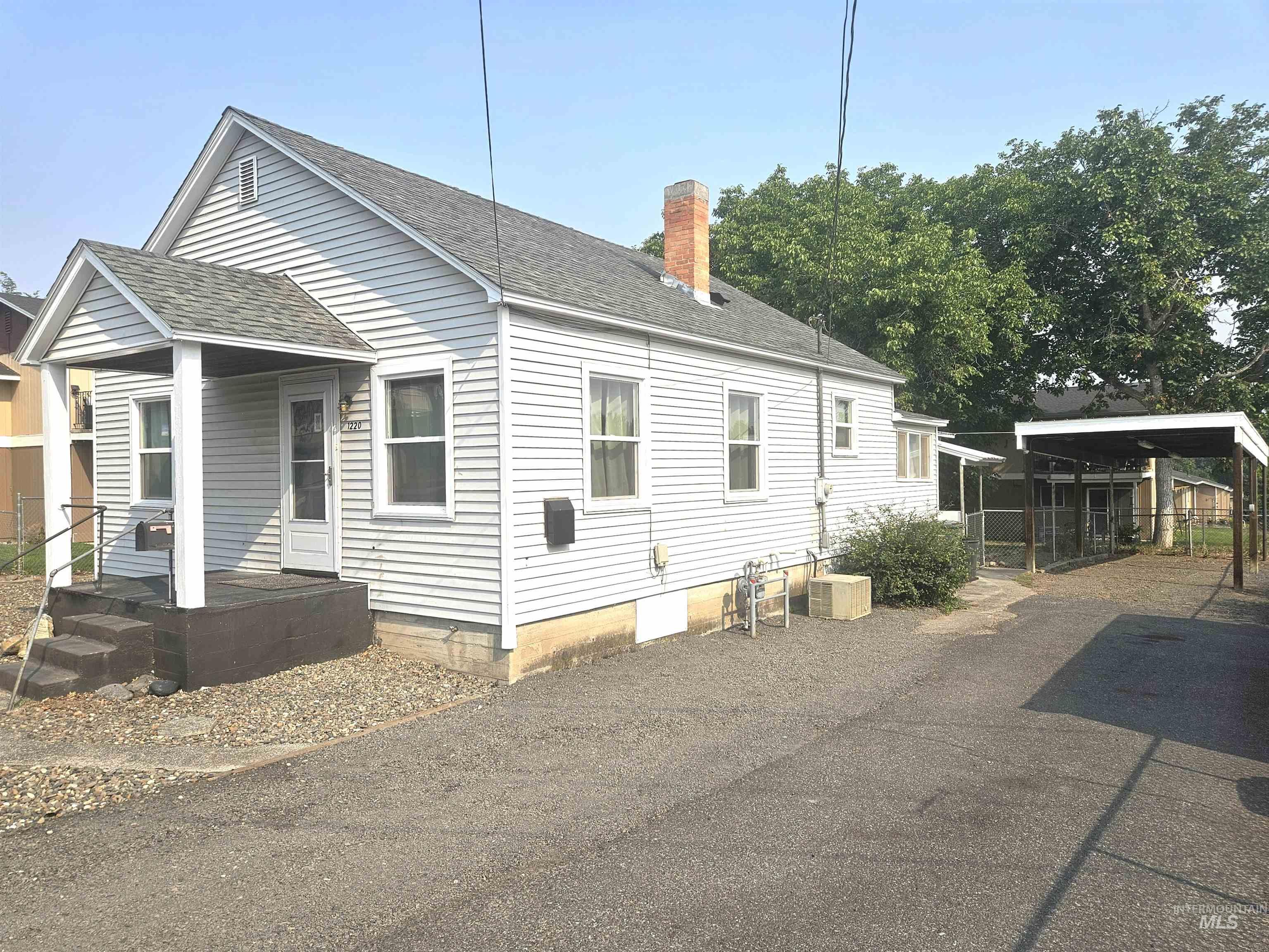 1220 Highland Property Photo 34