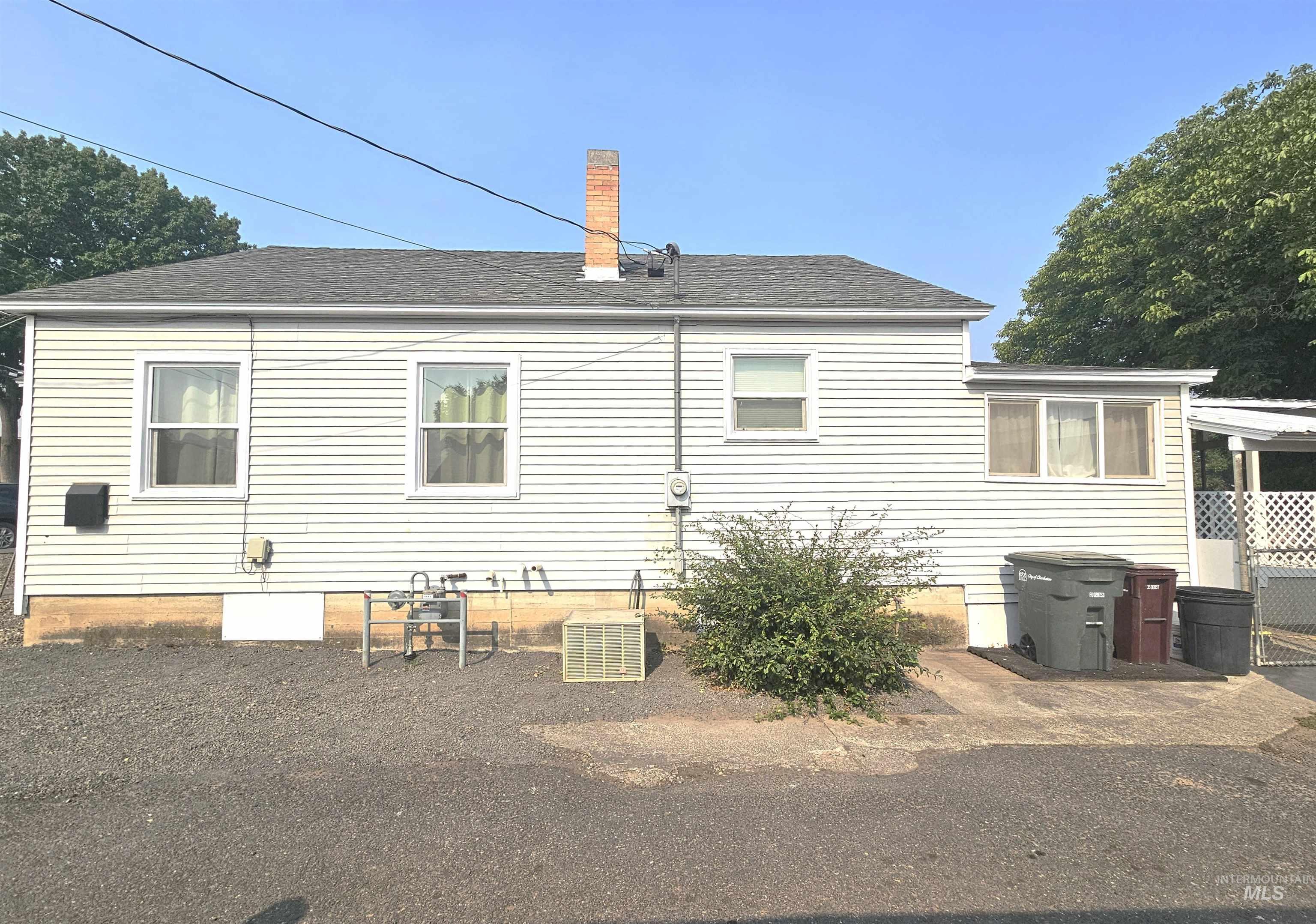 1220 Highland Property Photo 35
