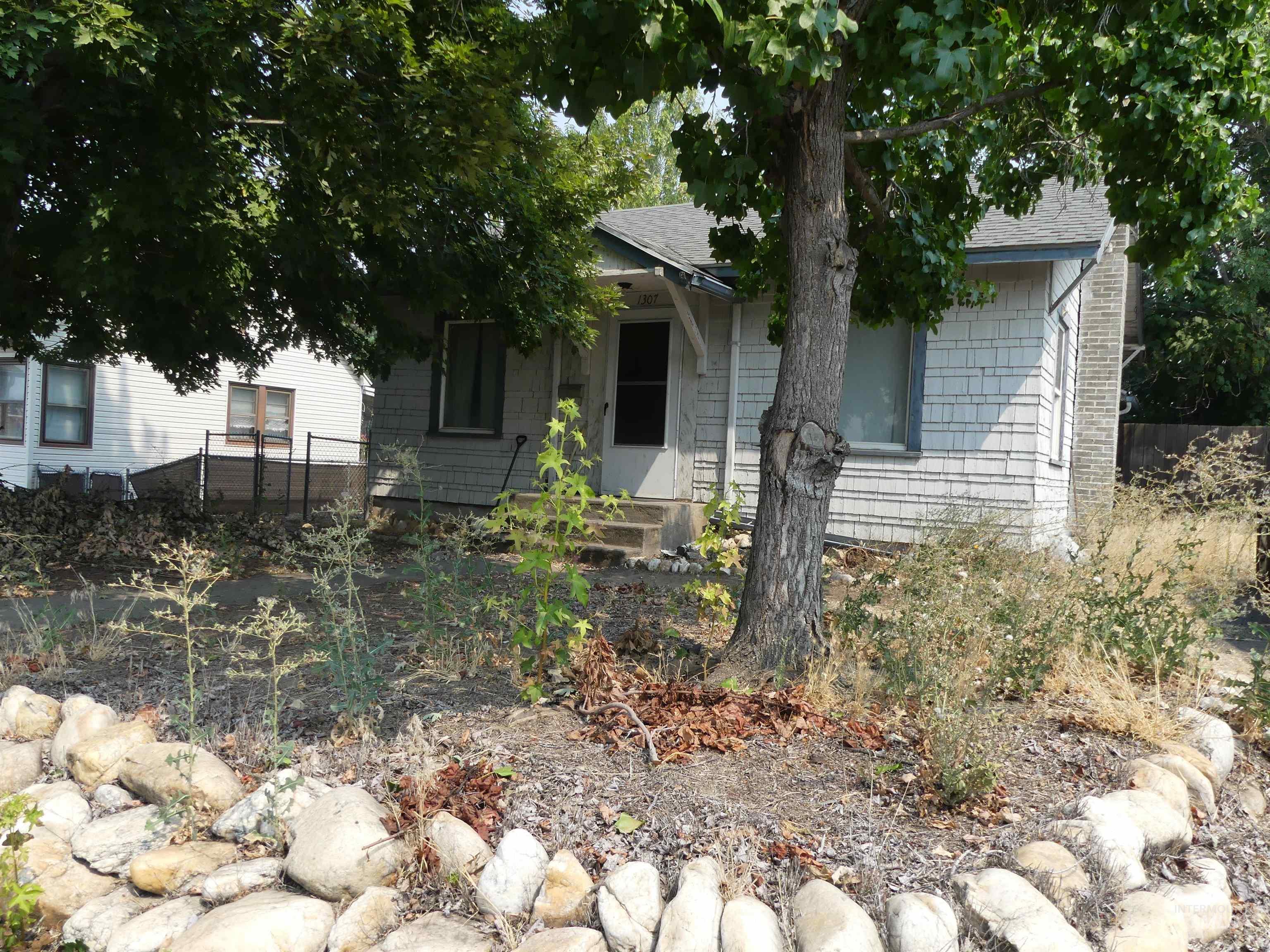 1307 17th St Property Photo 5