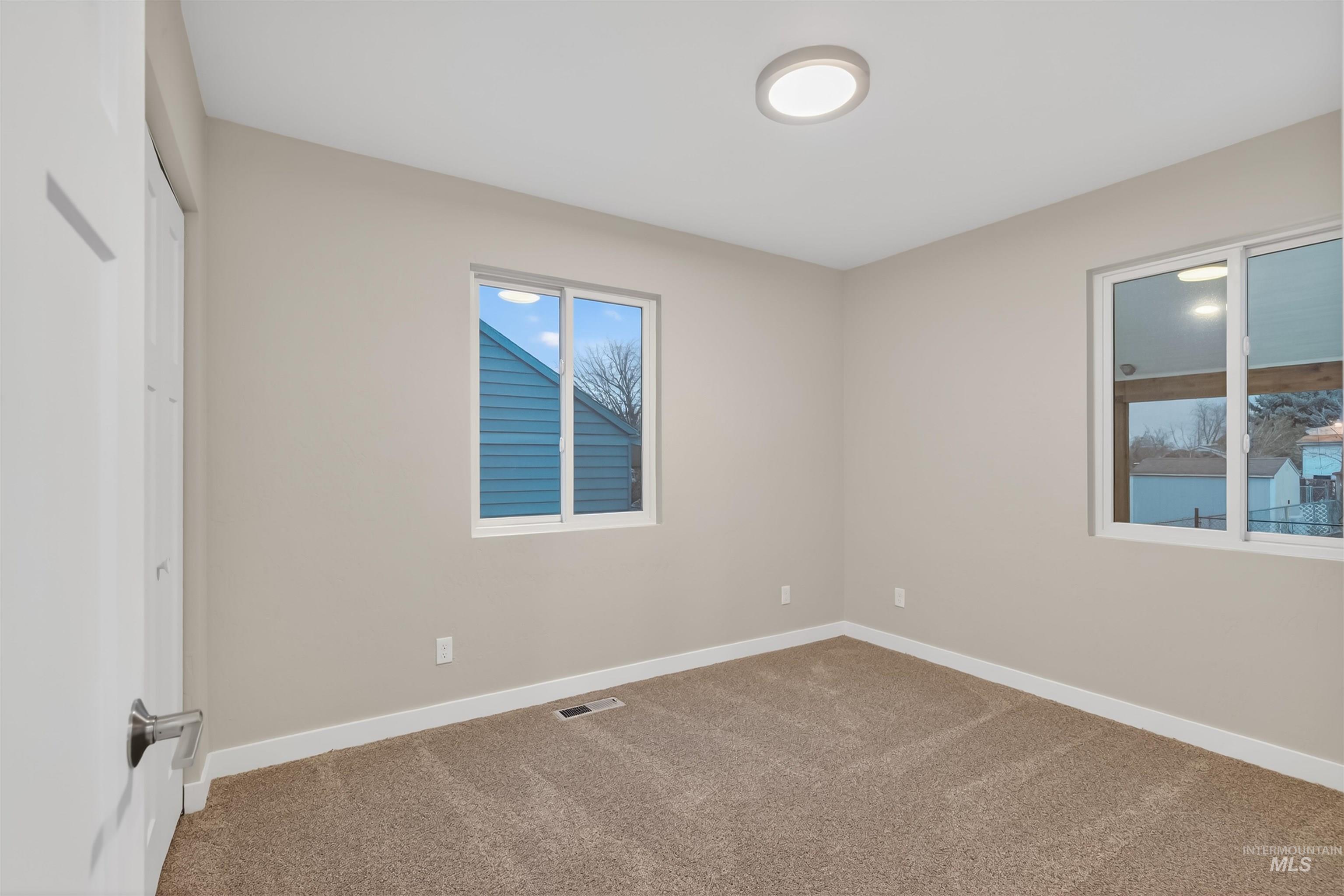 929 10th Street Property Photo 18