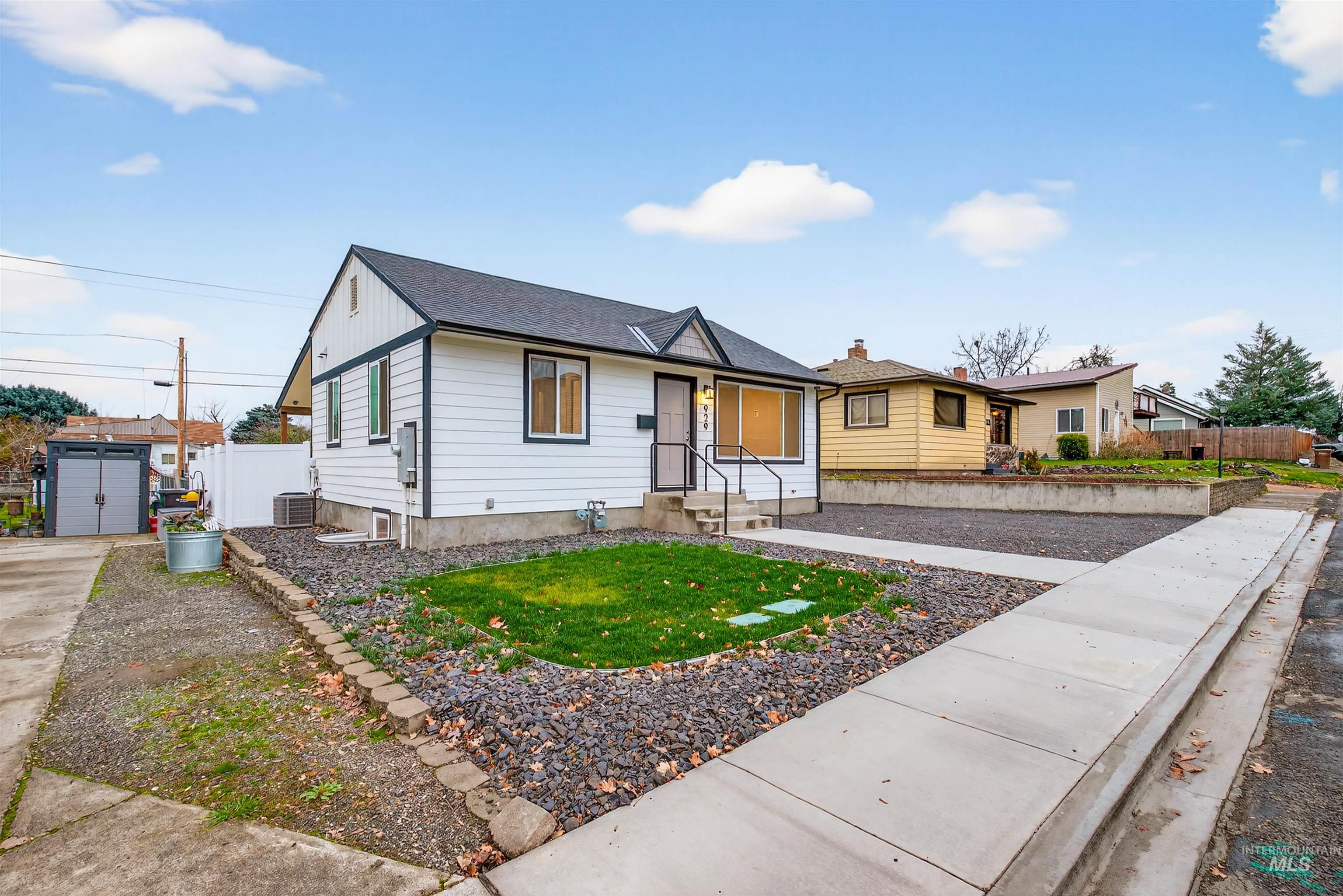 929 10th Street Property Photo 40