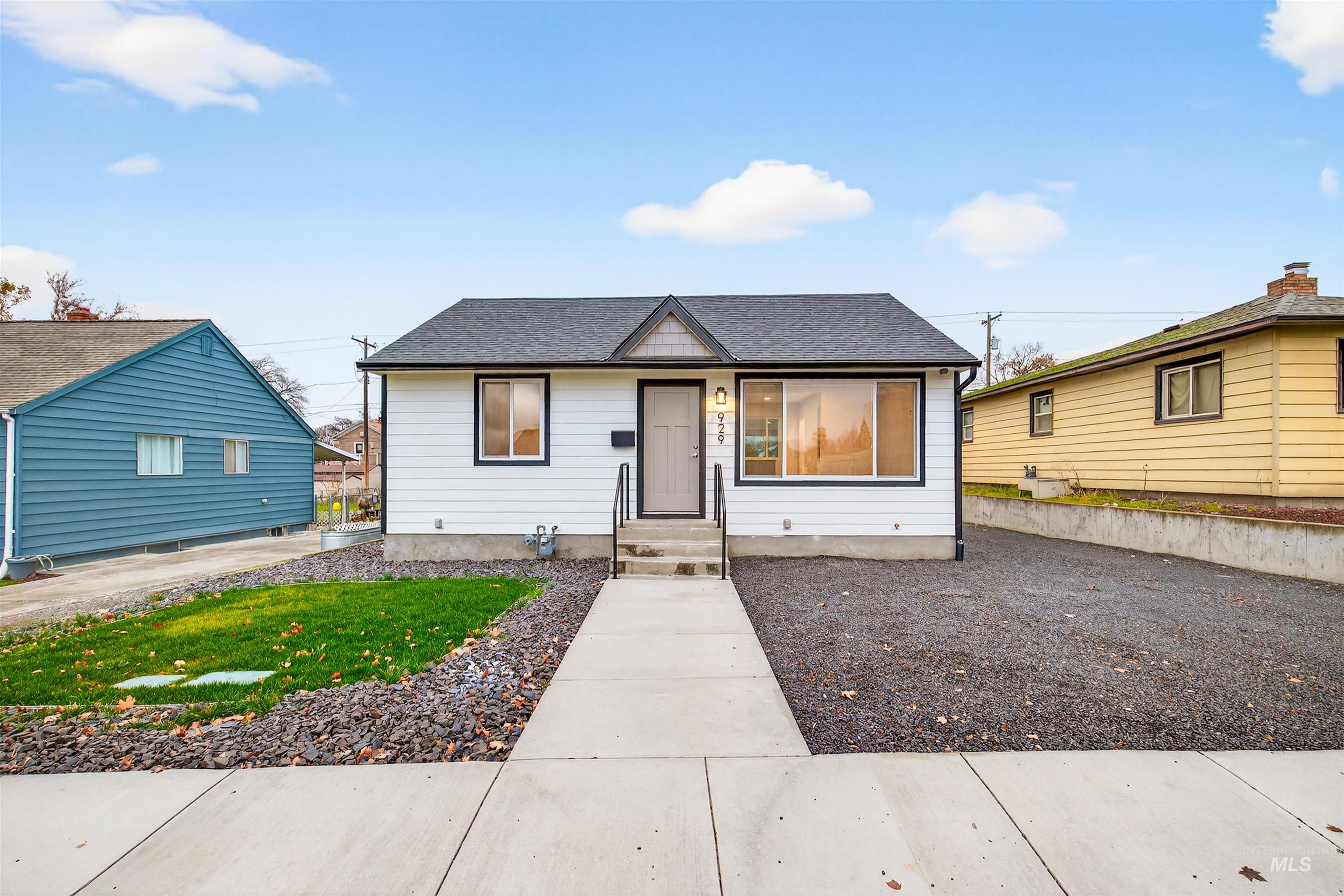 929 10th Street Property Photo 44