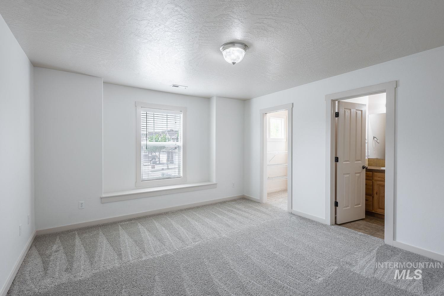 1100 S Barberry Pl Property Photo 15