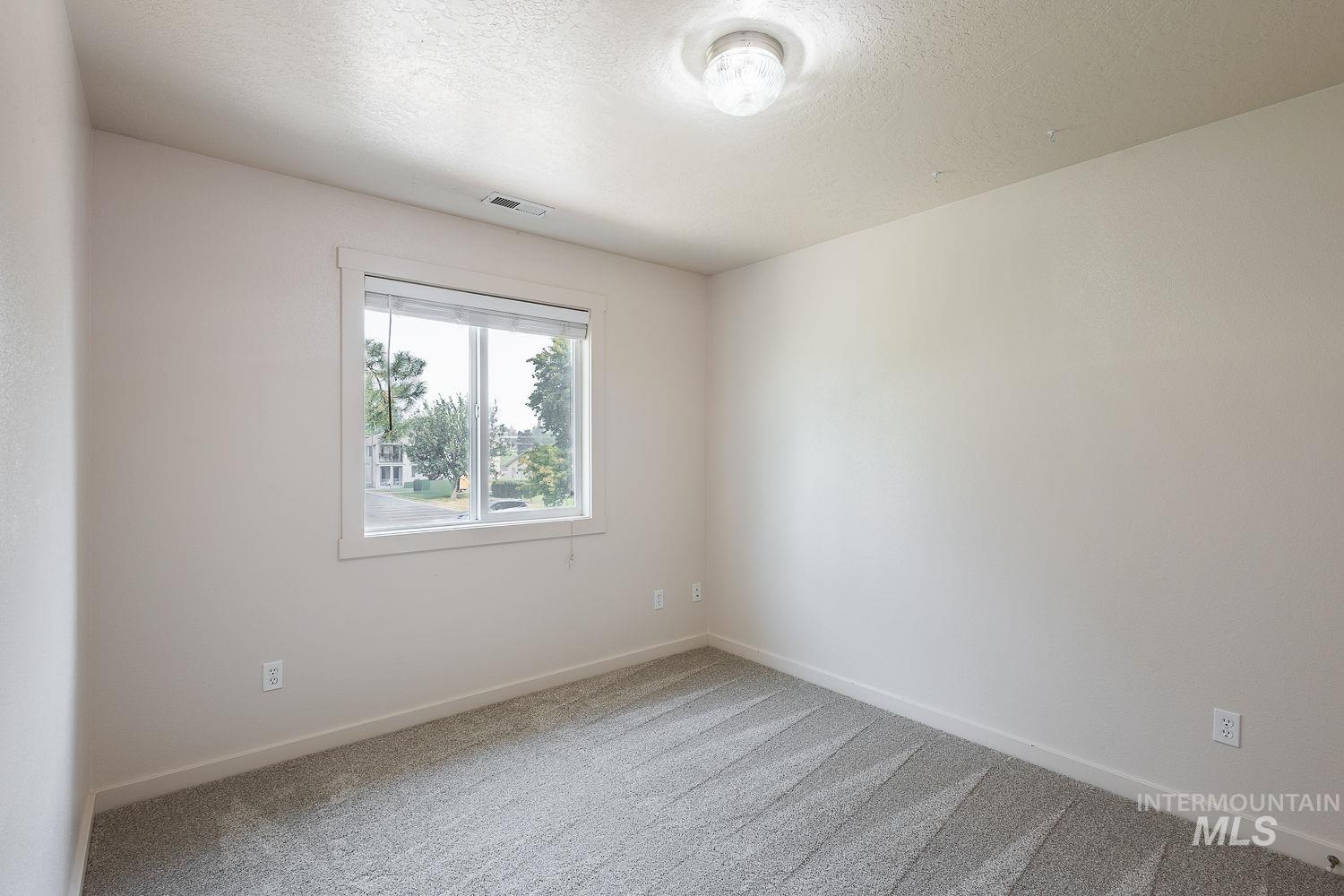 1100 S Barberry Pl Property Photo 23