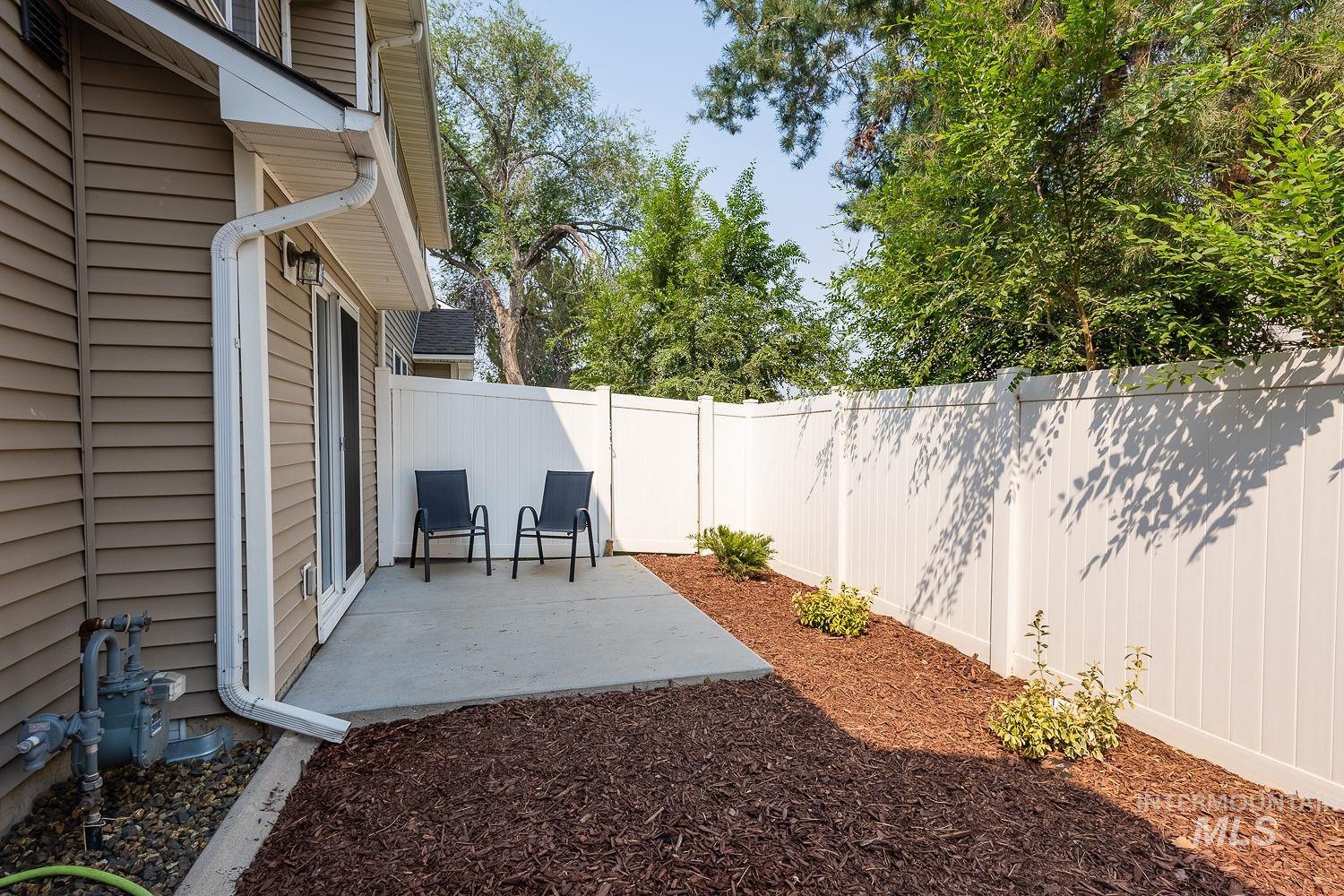 1100 S Barberry Pl Property Photo 28