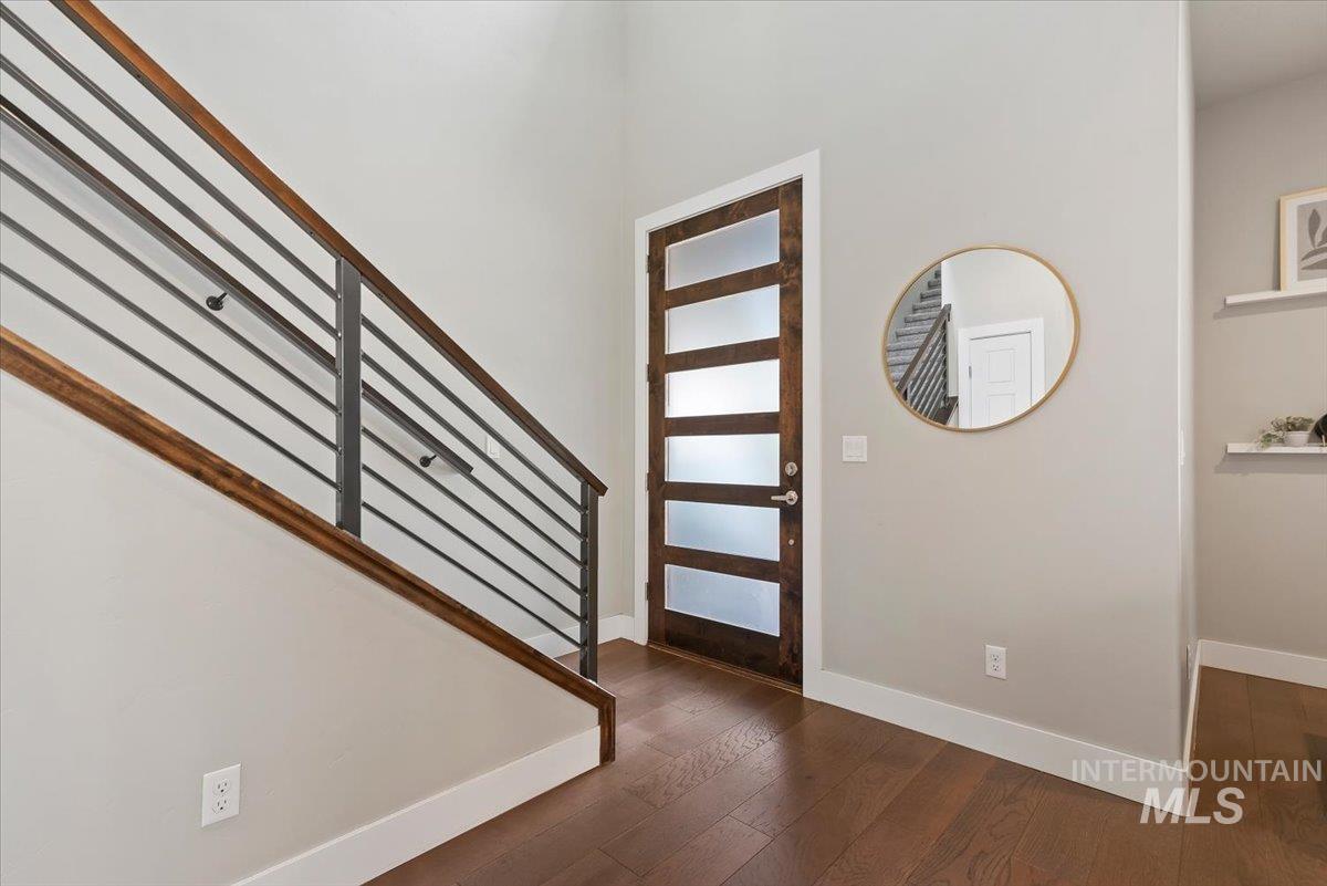 1232 E Lone Shore Dr Property Photo 6