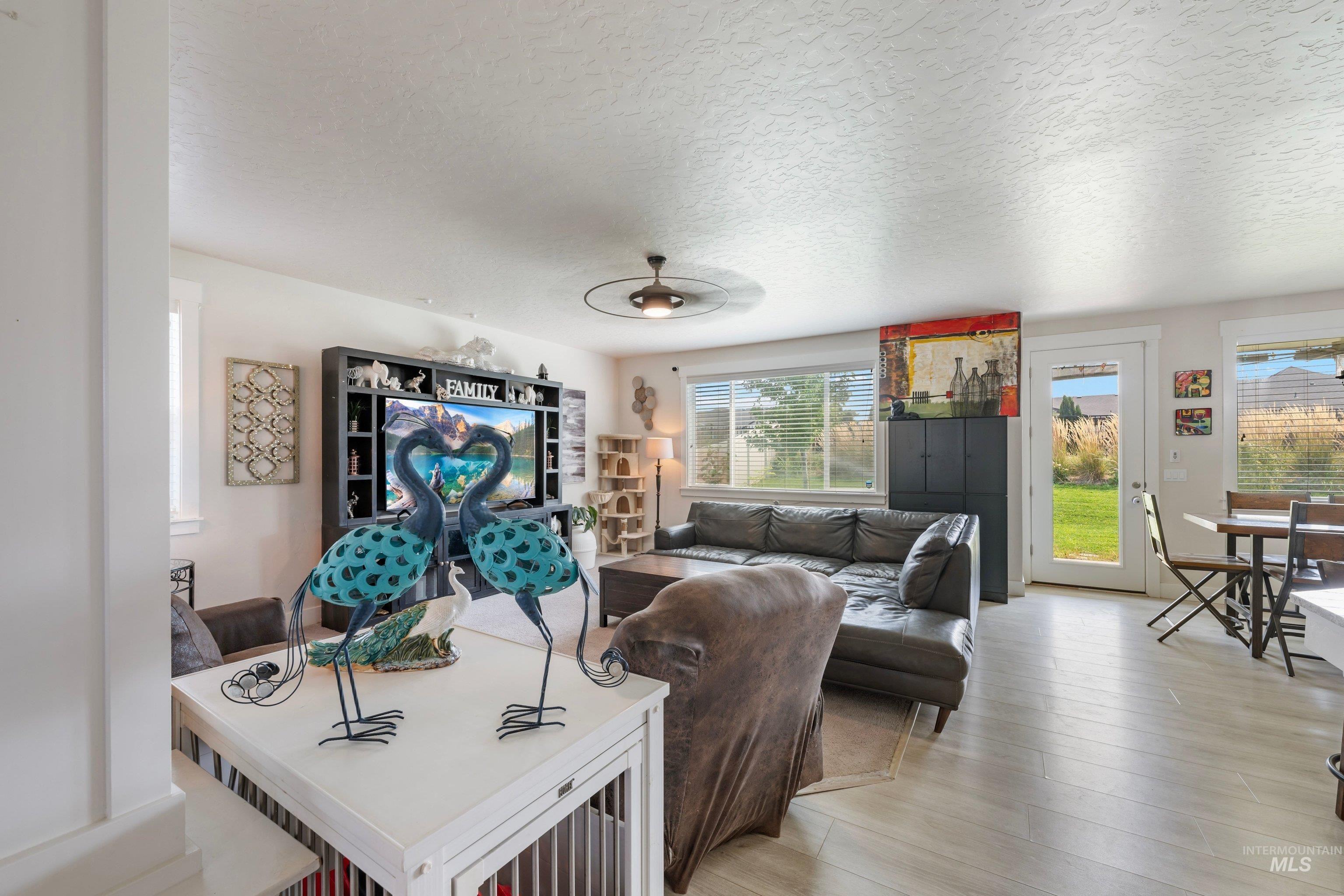 2095 N Windmill Way Property Photo 12