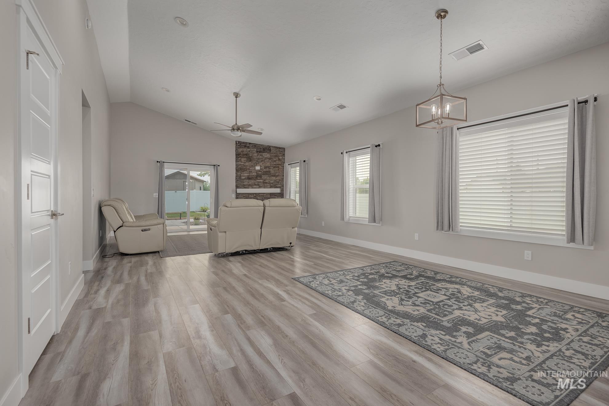 115 Grizzly Drive Property Photo 8