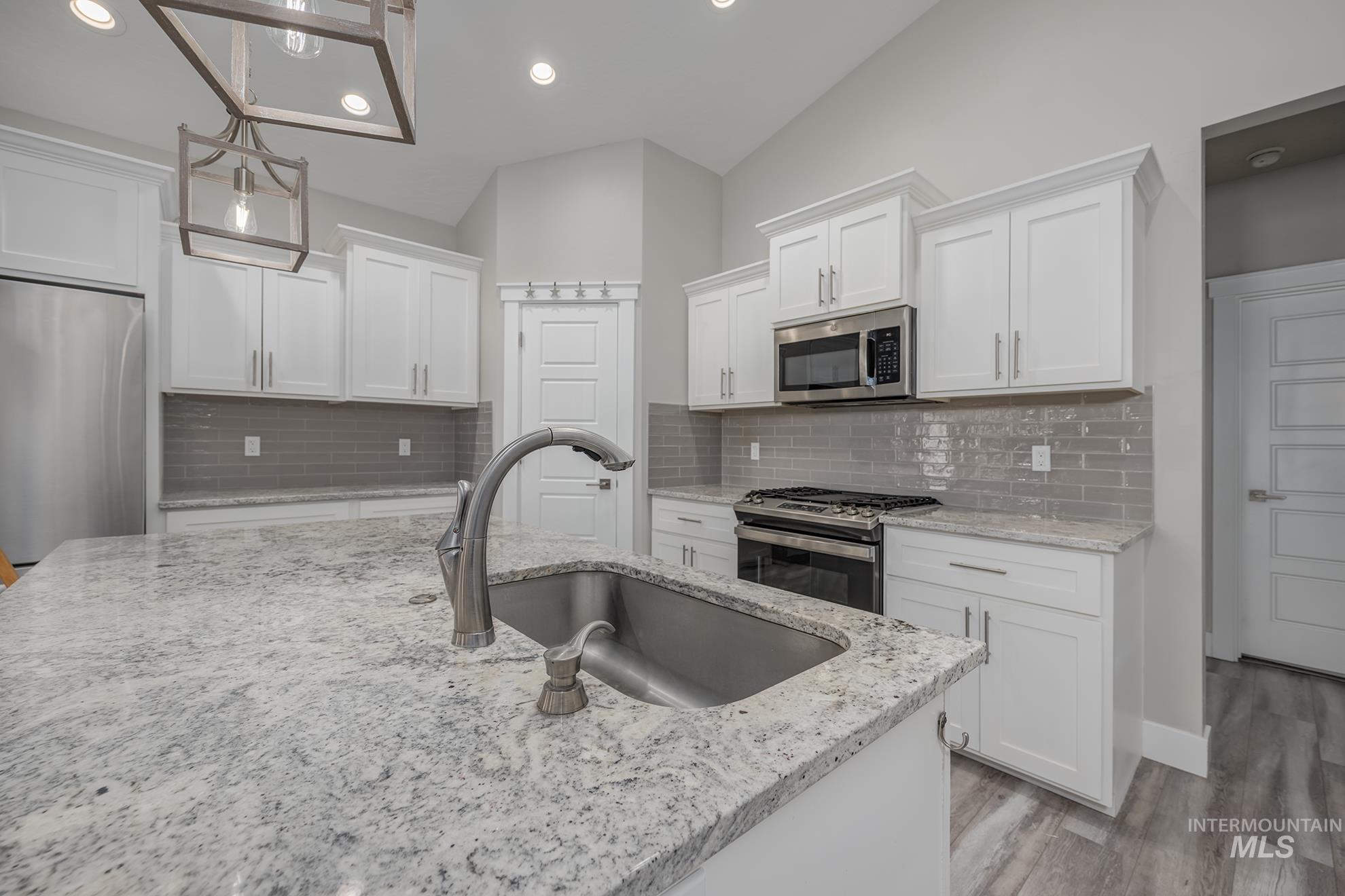 115 Grizzly Drive Property Photo 14