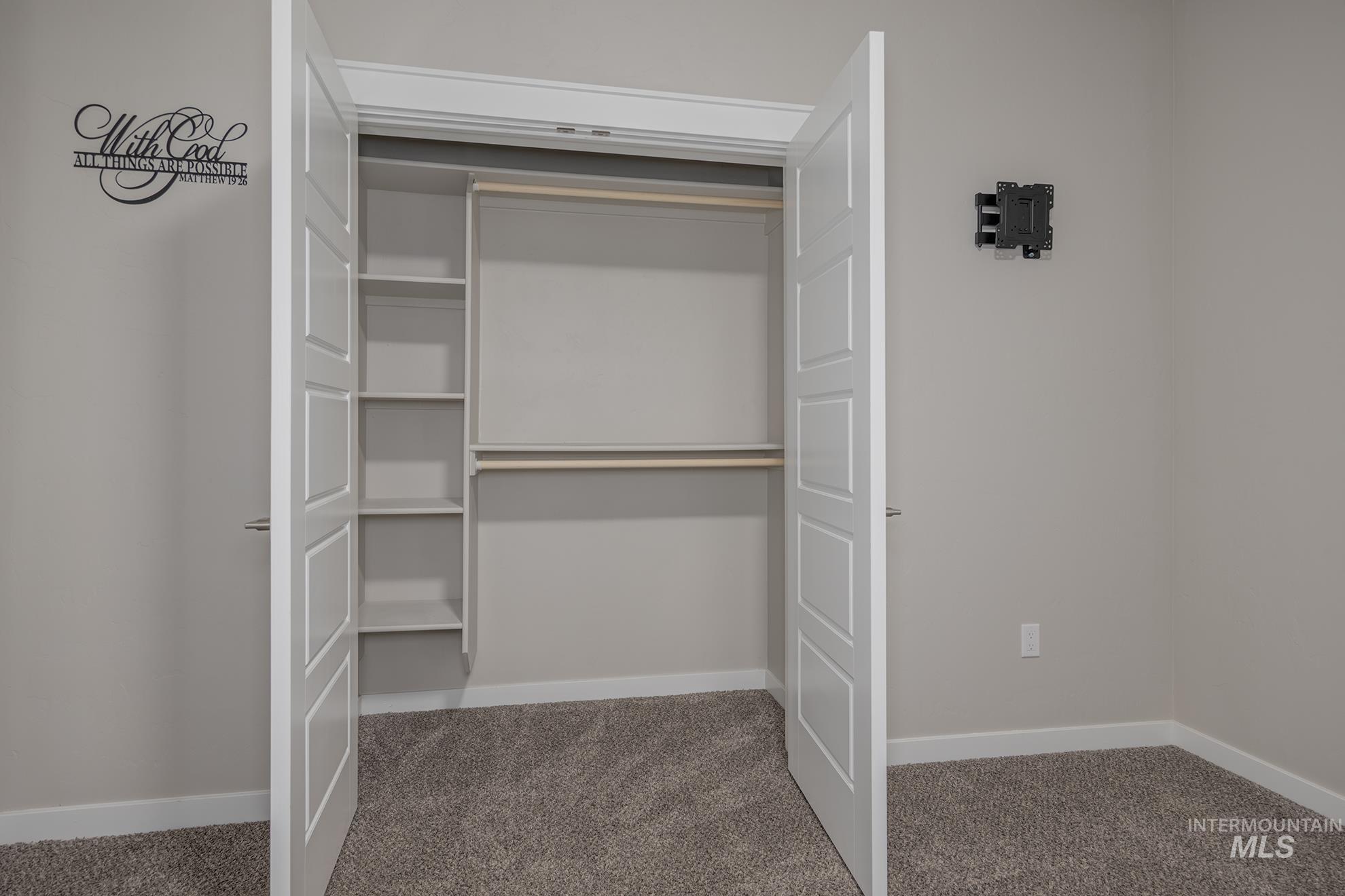 115 Grizzly Drive Property Photo 29