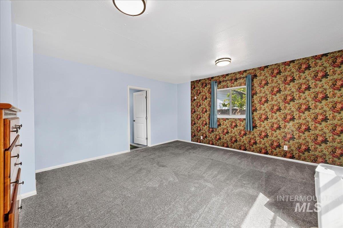 1341 N Mitchell Property Photo 13