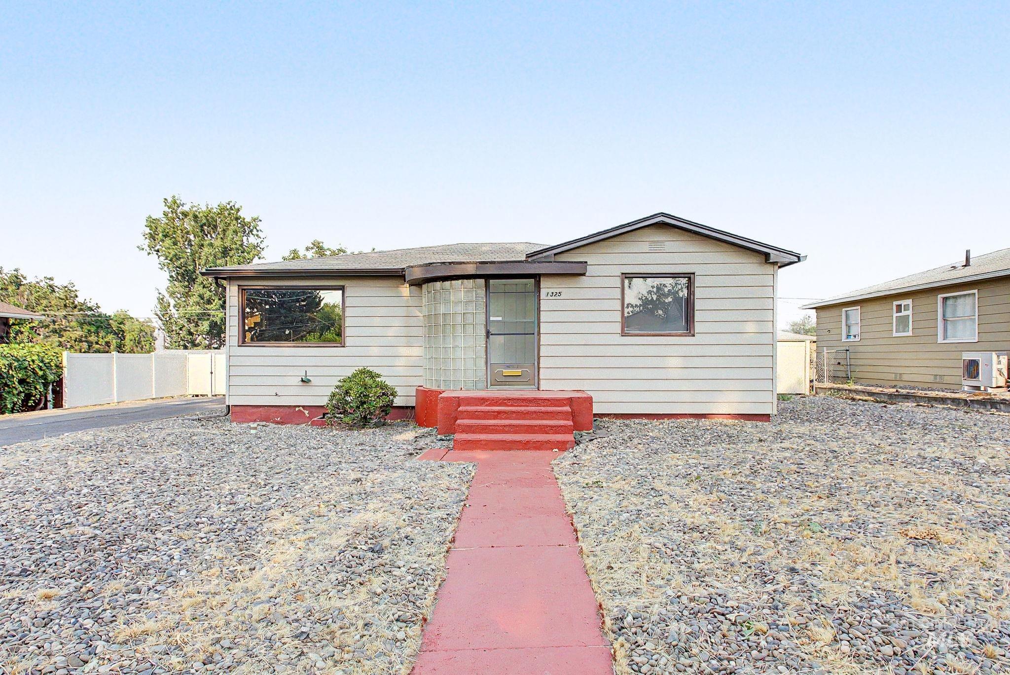 1325 7th Street Property Photo 1