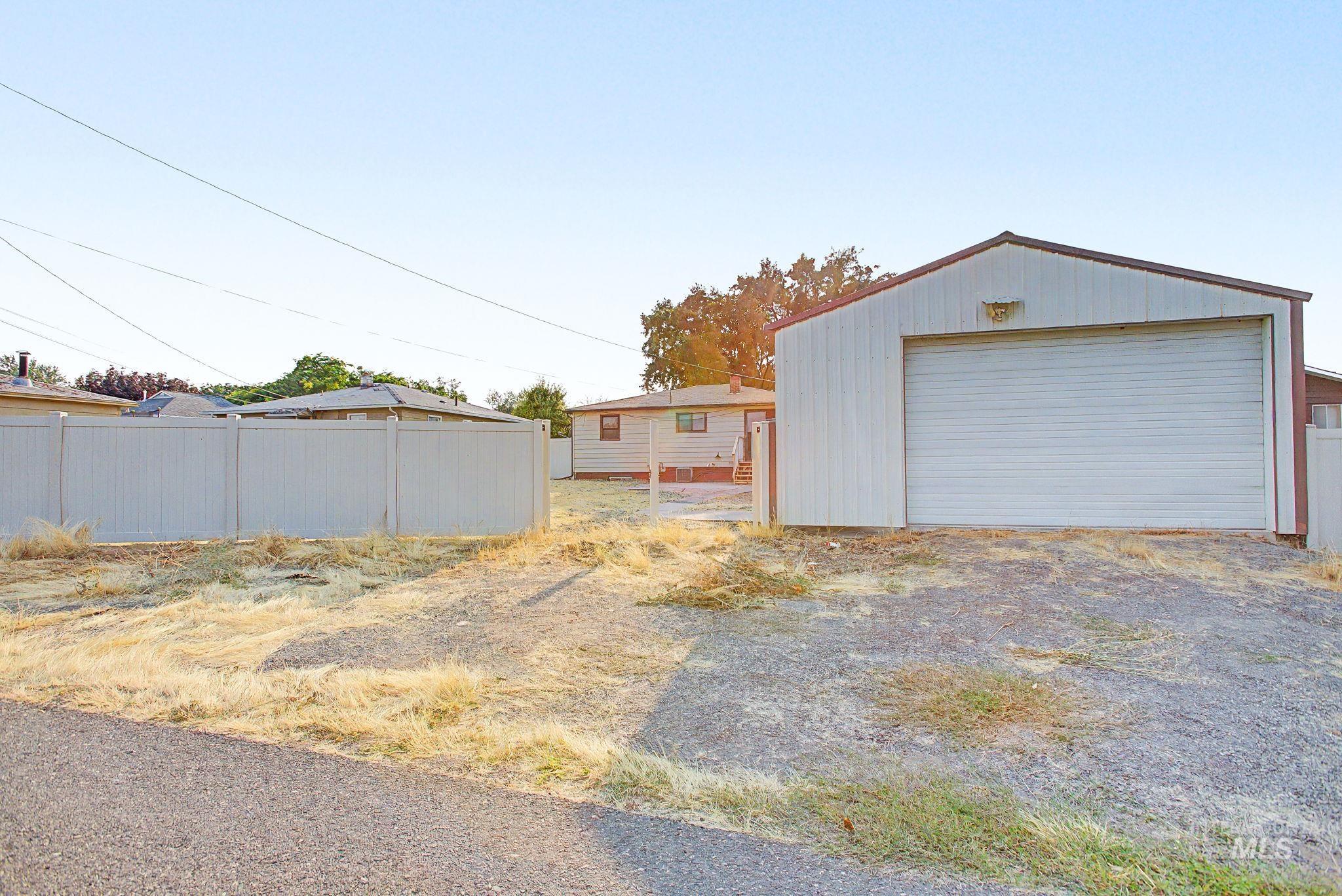 1325 7th Street Property Photo 35