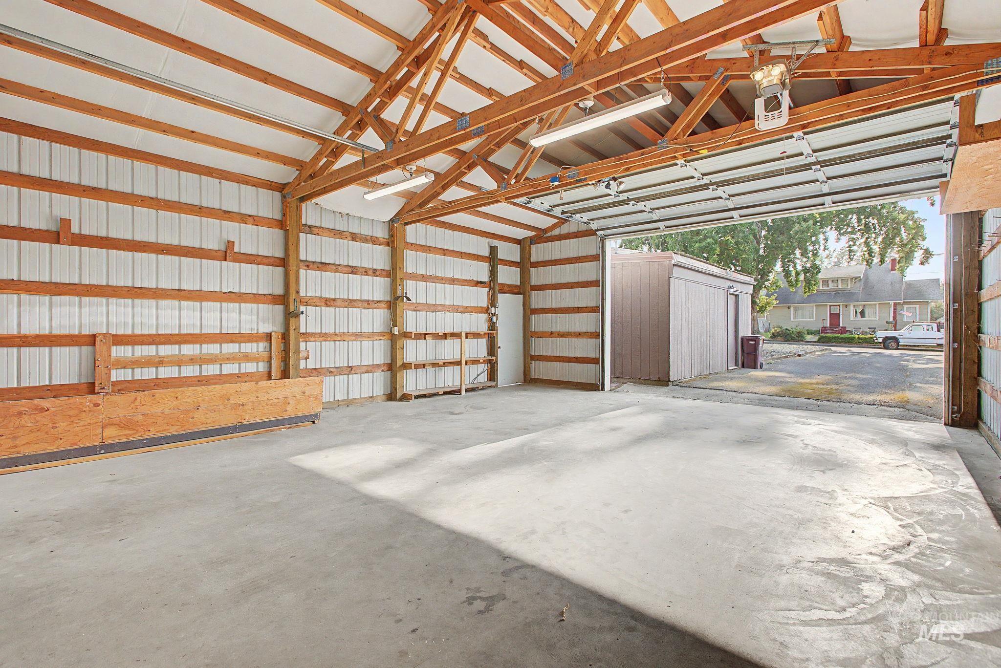 1325 7th Street Property Photo 37
