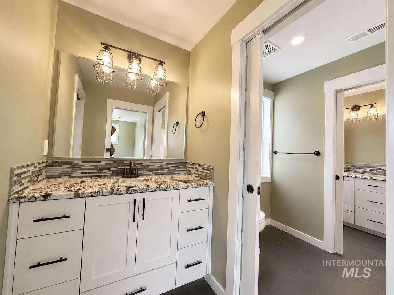 1634 S Oakland Ave Property Photo 22