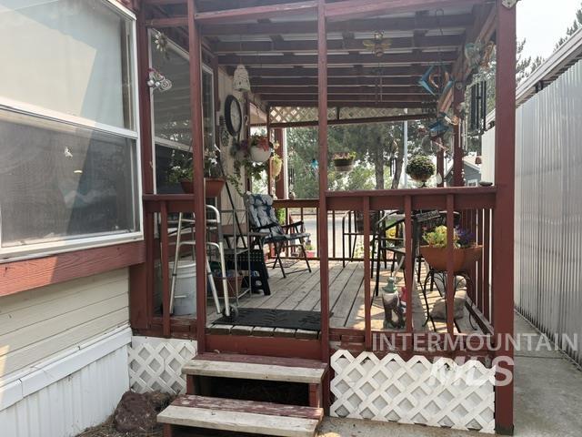 2701 N Alder Property Photo 14