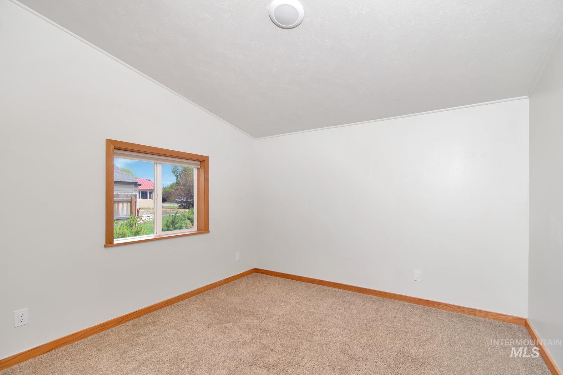 20409 S Main St Property Photo 12