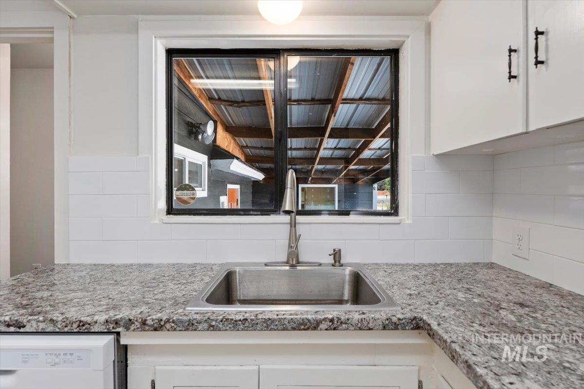 1105 Idaho St Property Photo 14