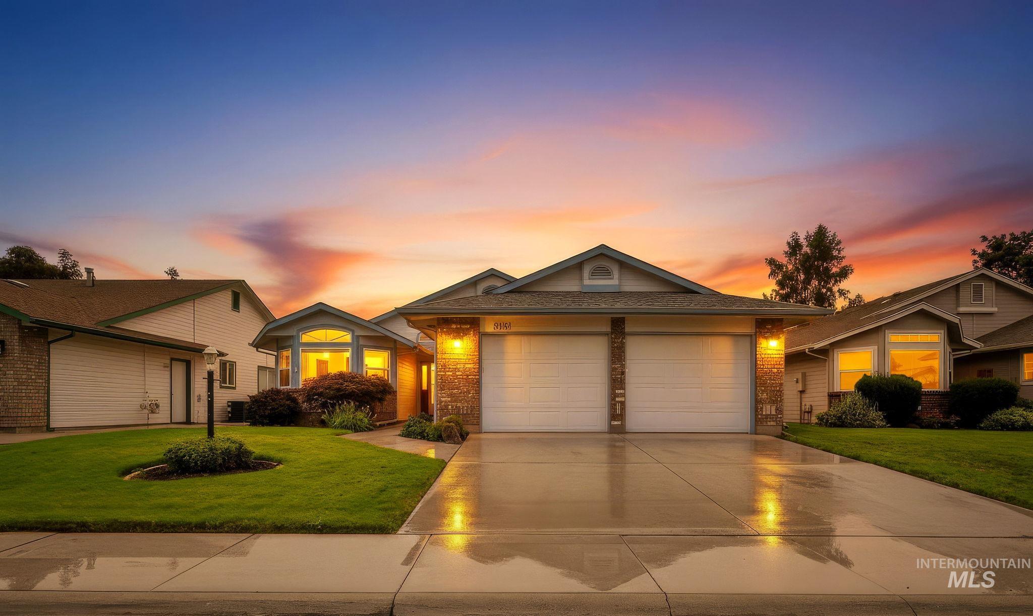 8261 W Echo Falls Ln Property Photo 1