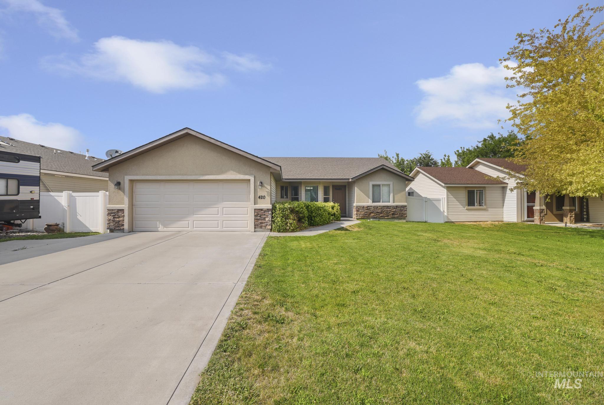 420 Pheasant Rd W Property Photo 1