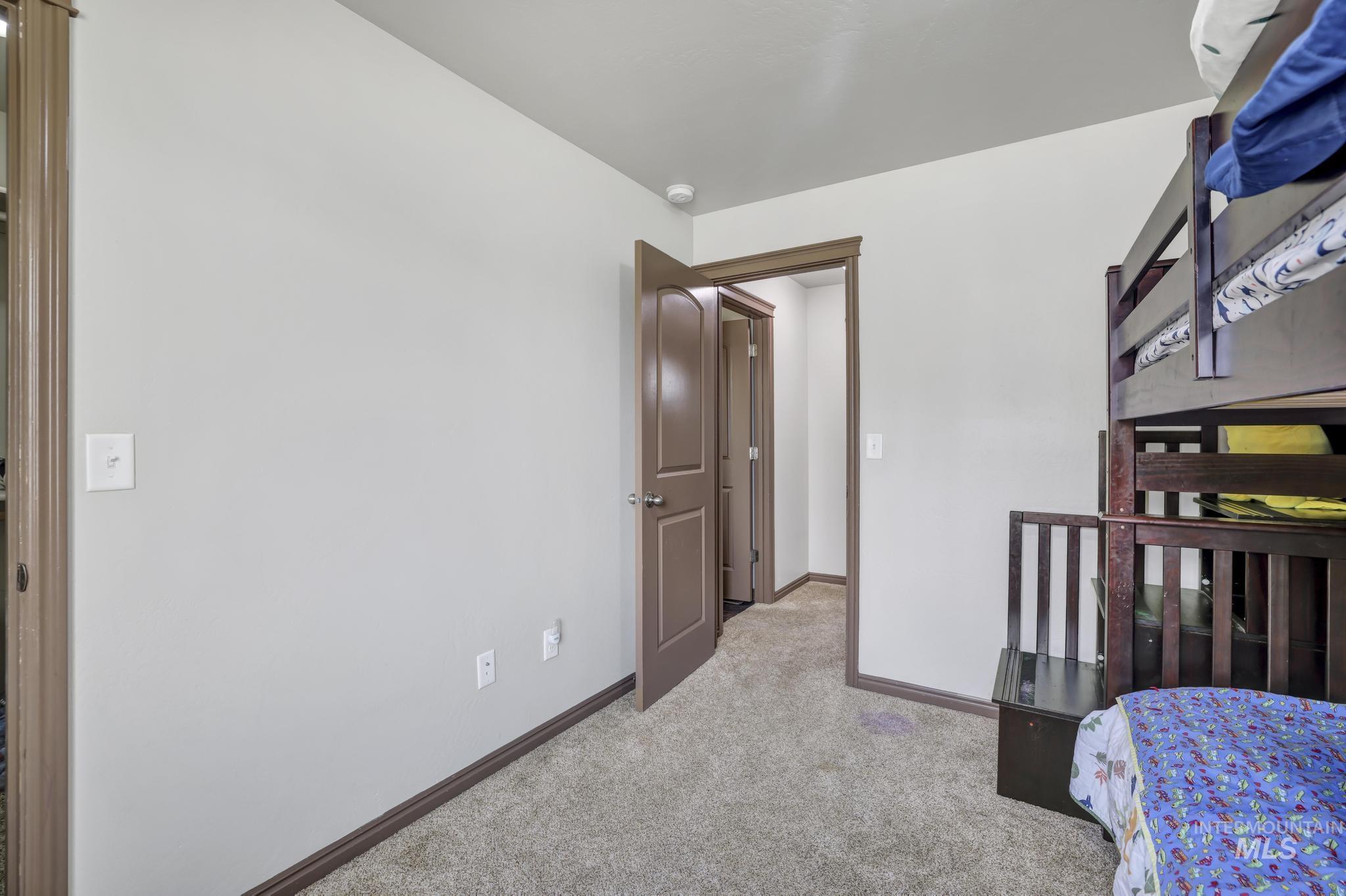 420 Pheasant Rd W Property Photo 21