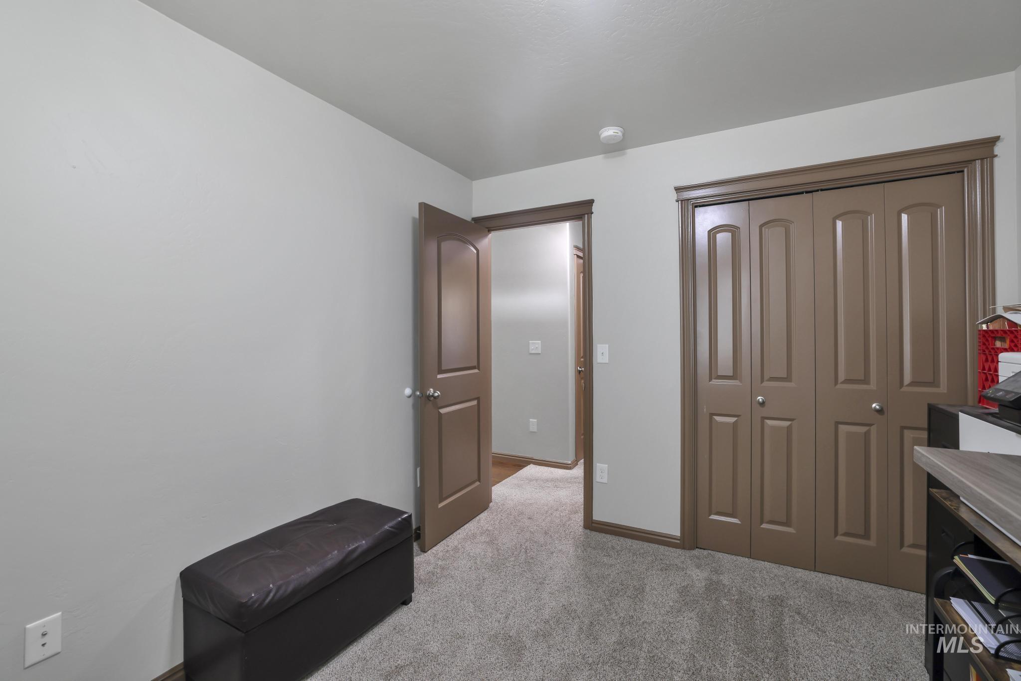 420 Pheasant Rd W Property Photo 22