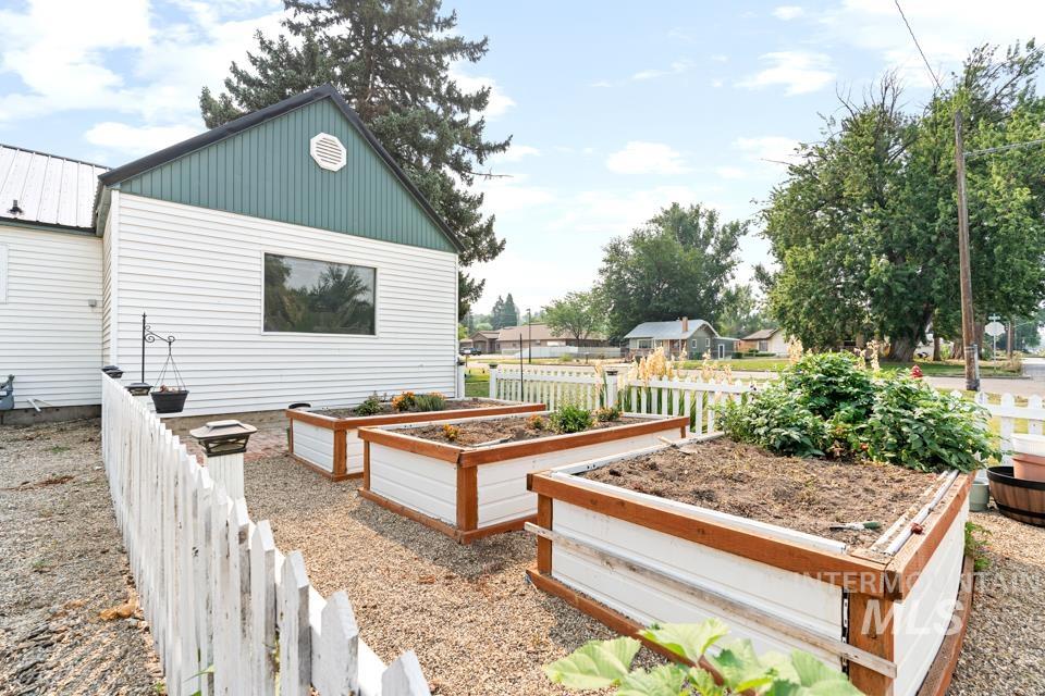 1505 1st Avenue S Property Photo 30