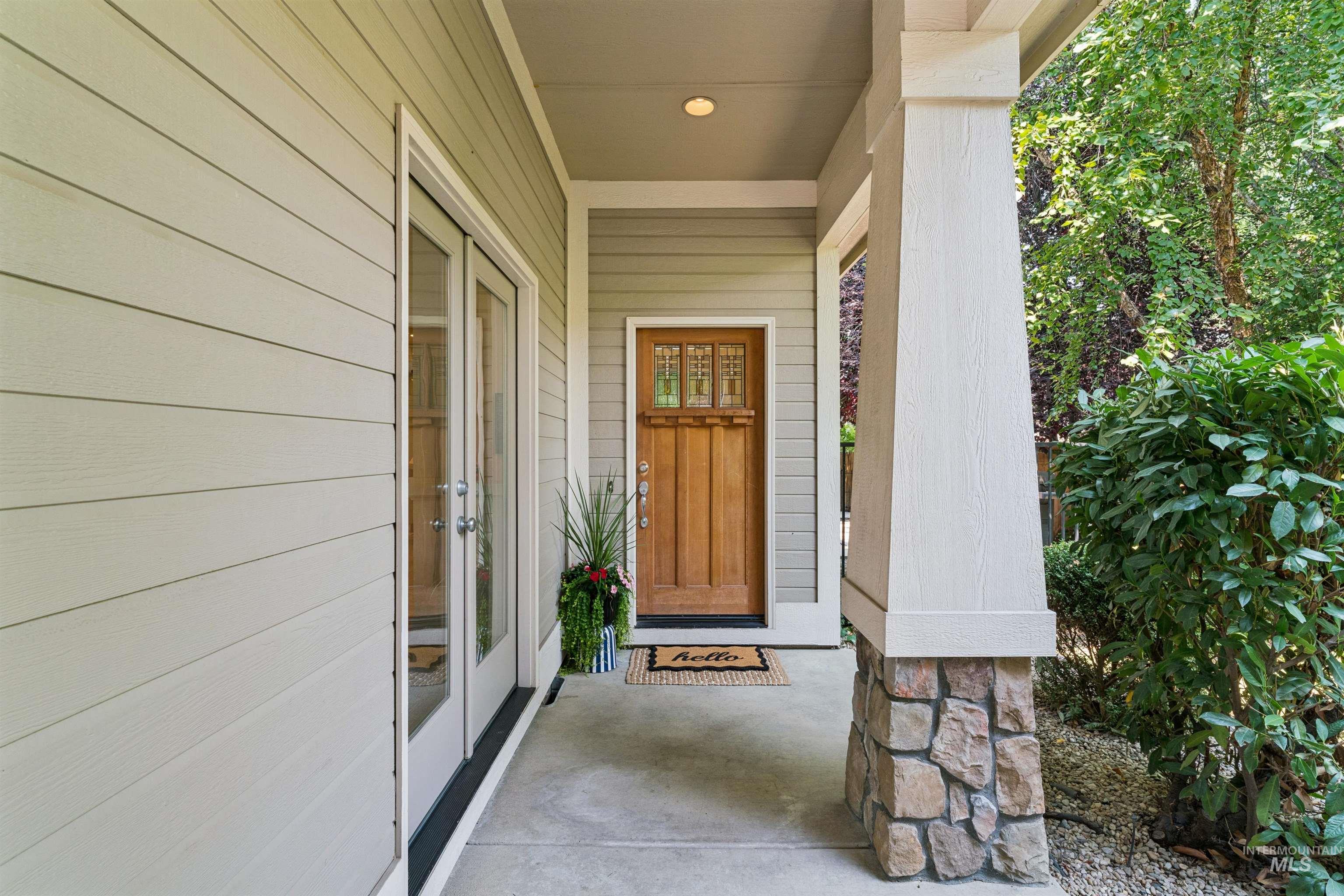 1199 N Macaile Property Photo 3