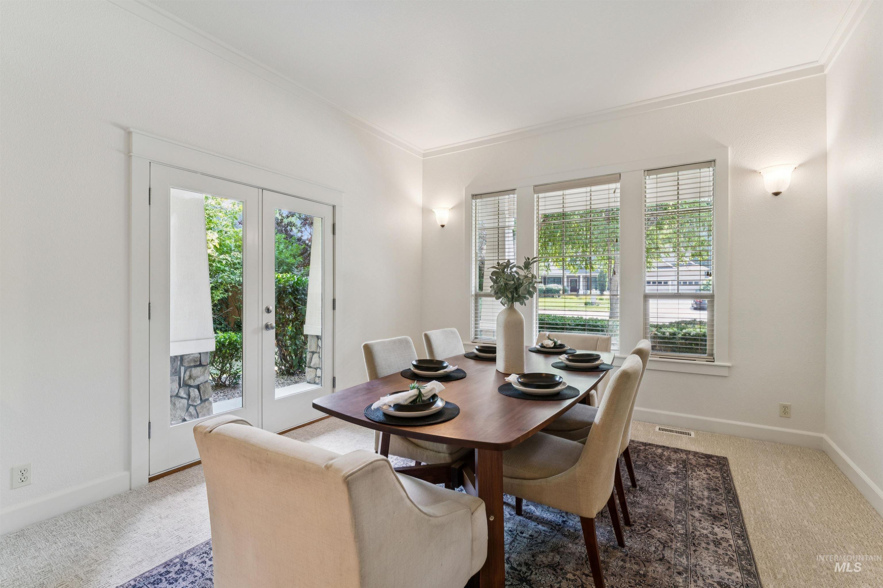 1199 N Macaile Property Photo 4