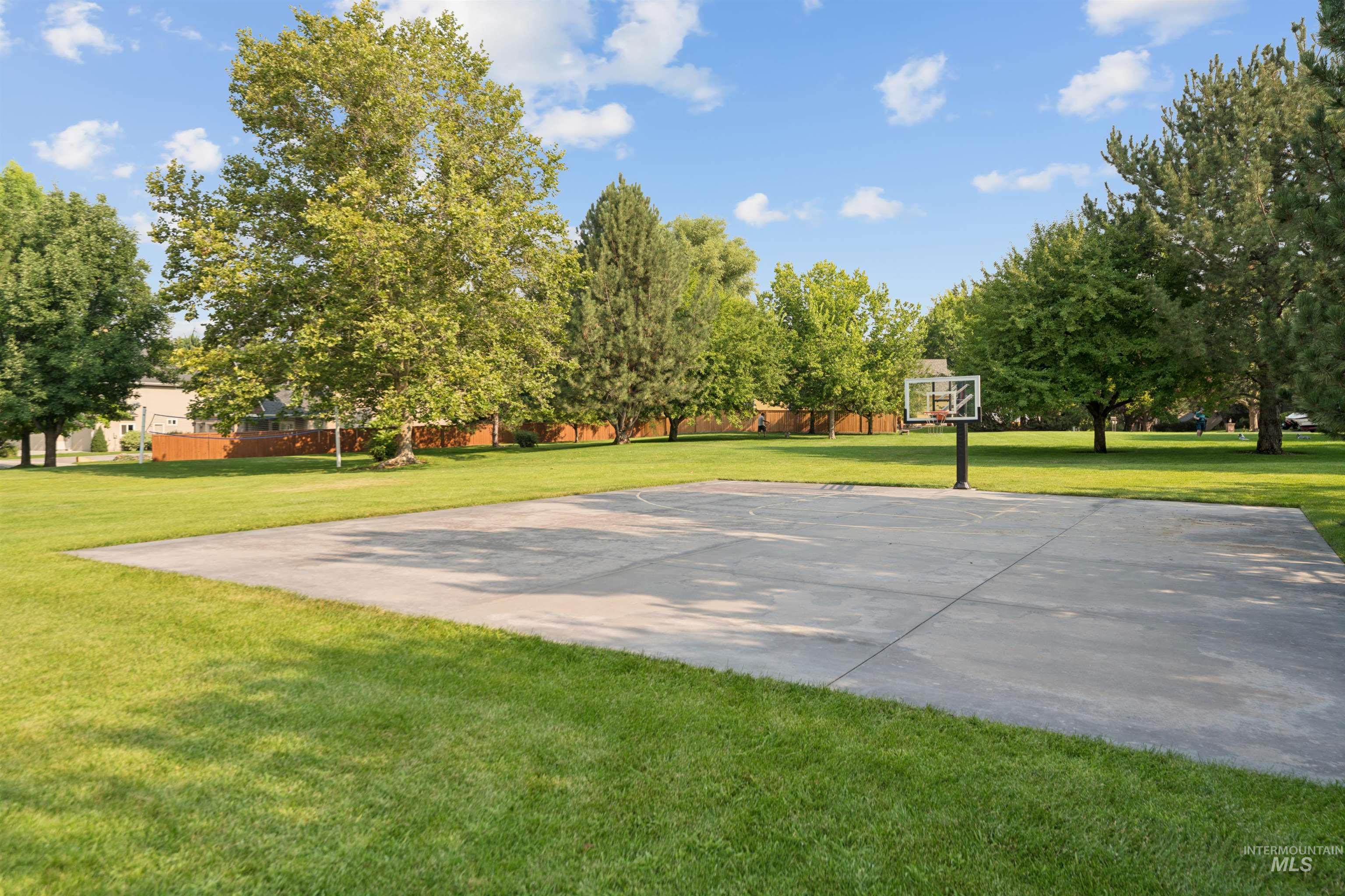 1199 N Macaile Property Photo 36