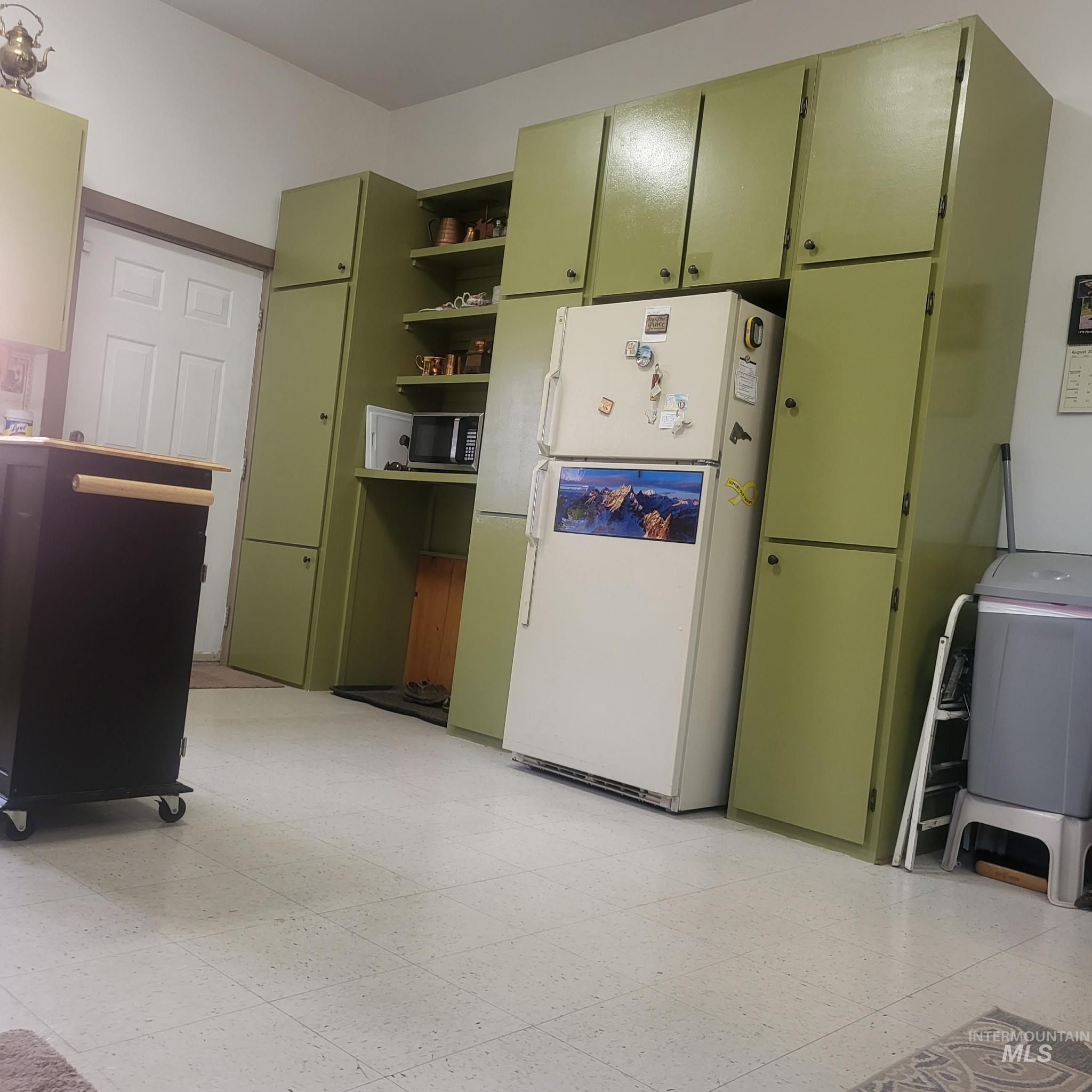 680 Pleasant Valley Road Property Photo 16