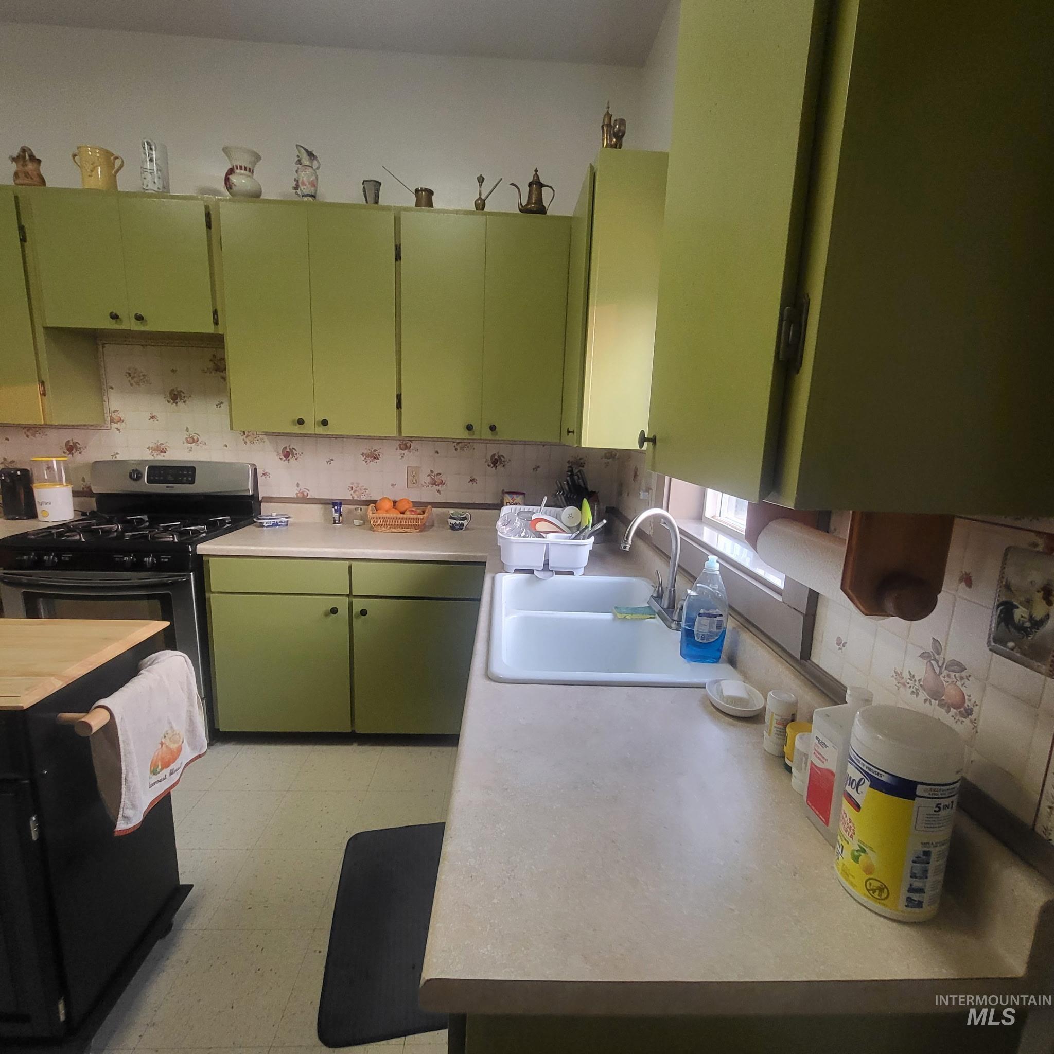 680 Pleasant Valley Road Property Photo 18