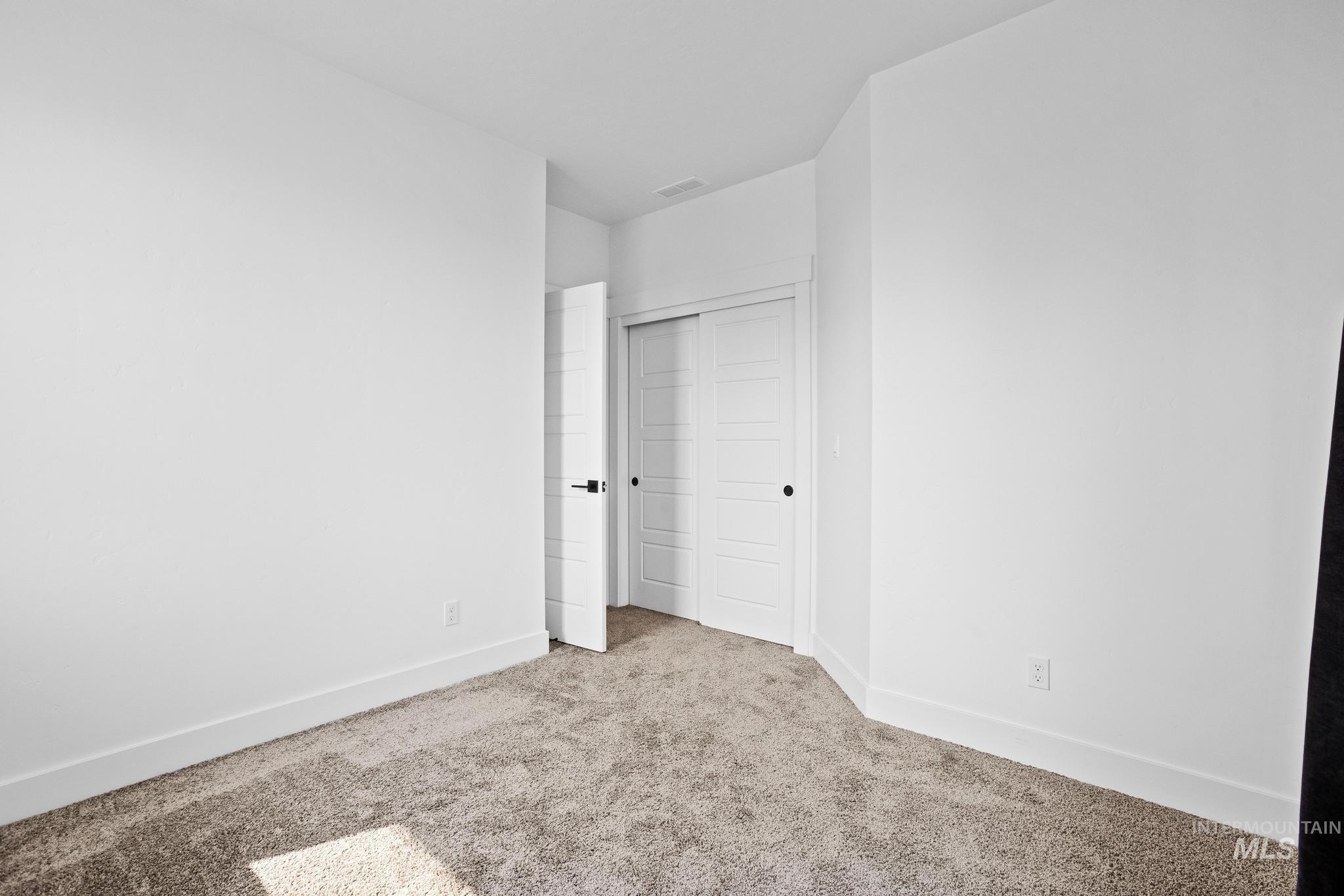 1835 N Burnam Ave Property Photo 27