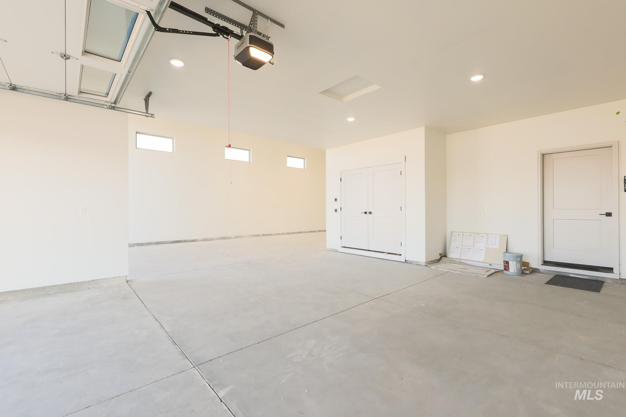 7195 E Merlin Hawk Ct Property Photo 42