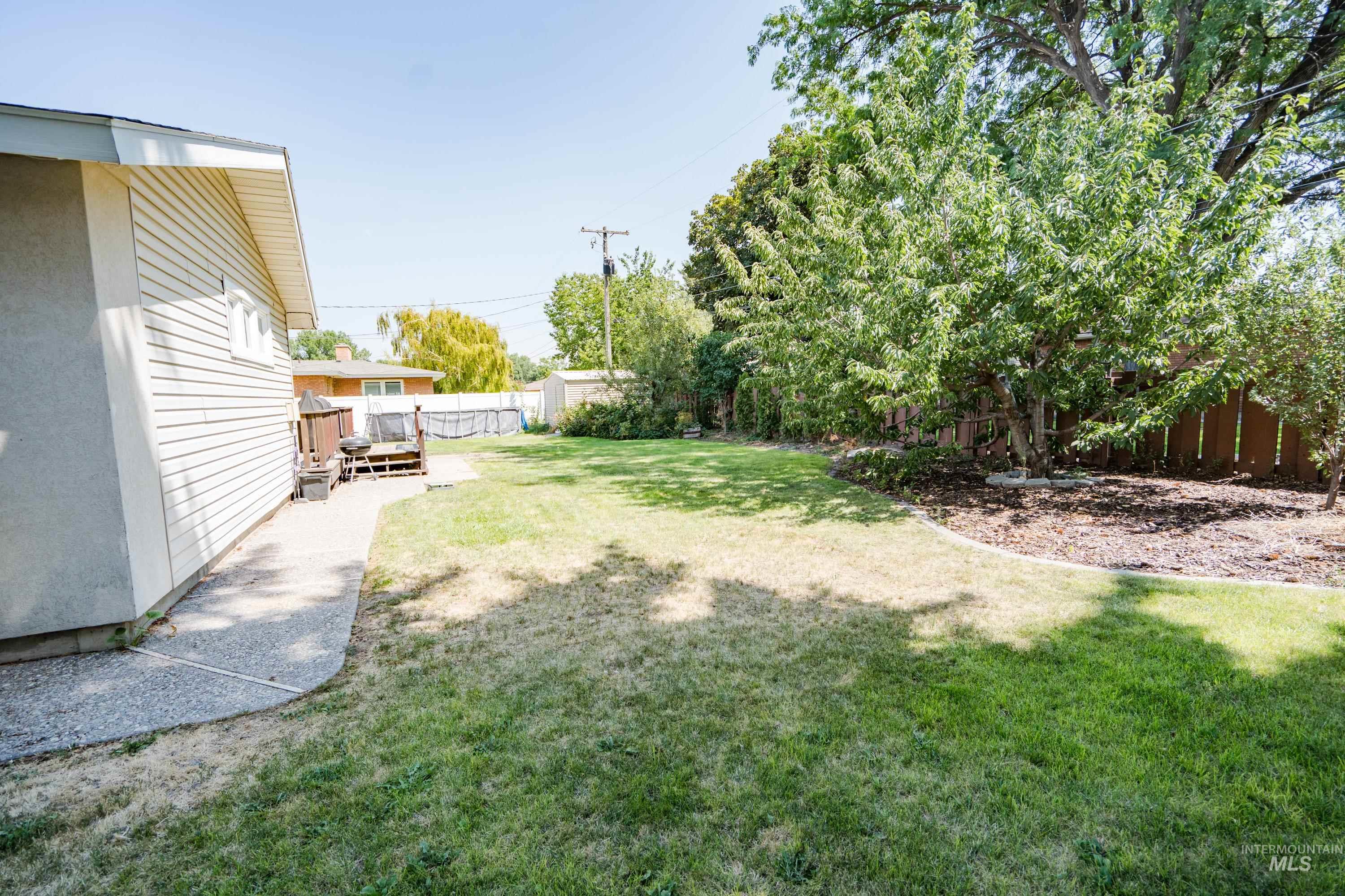 635 Birch Dr Property Photo 22