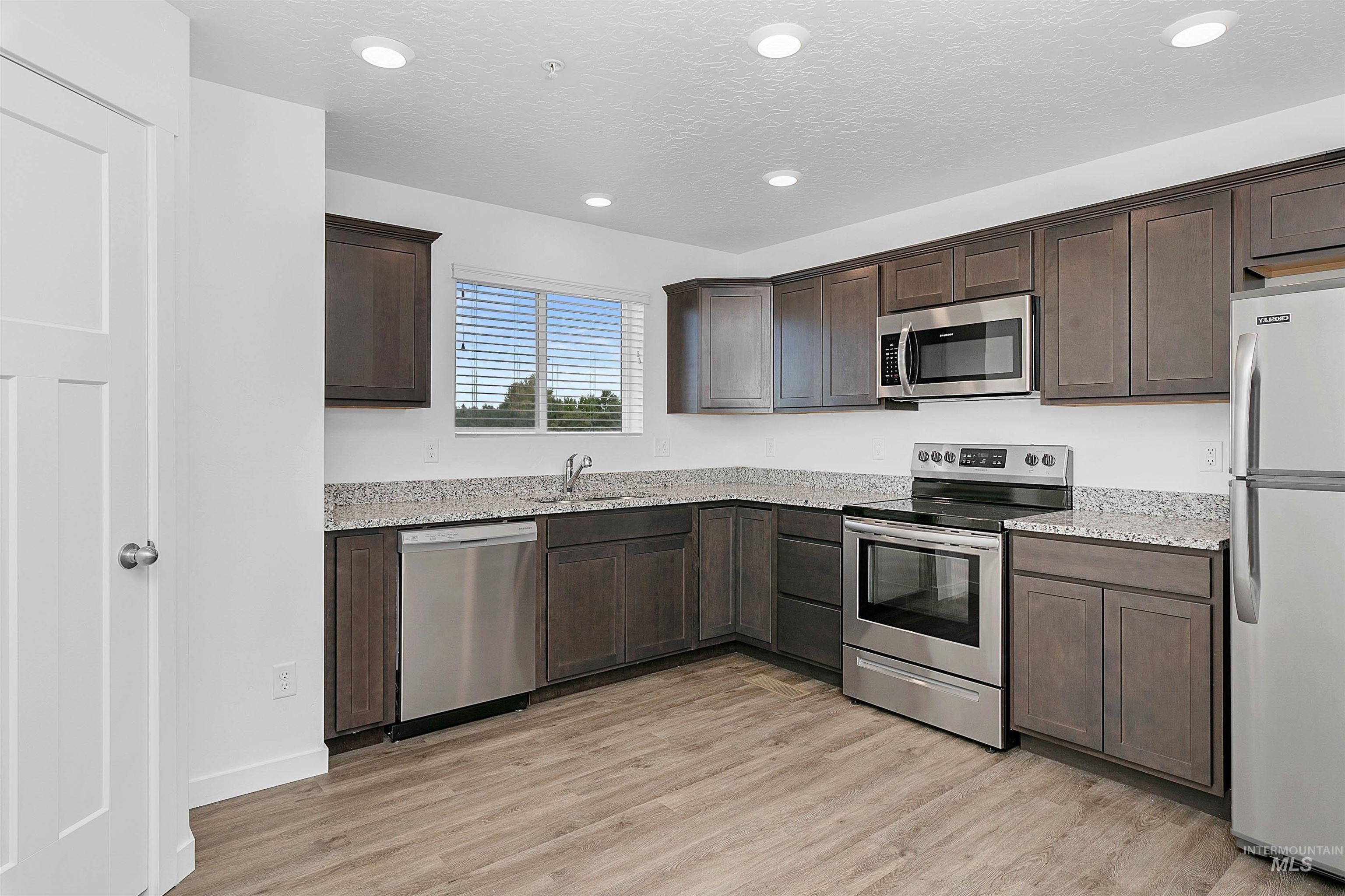 16845 N Seabright Lane Property Photo 3