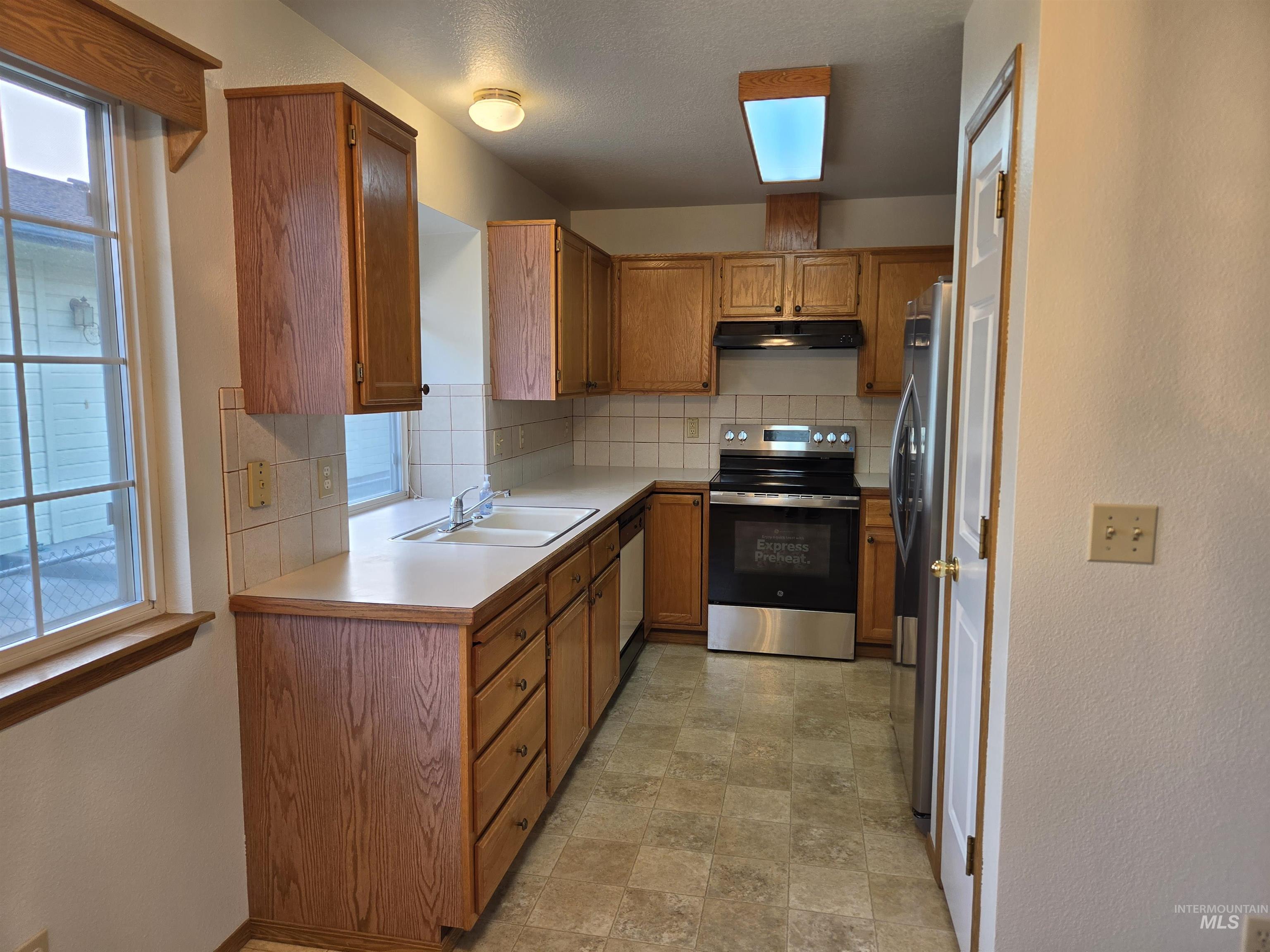 1100 Burnett #261 Property Photo 5