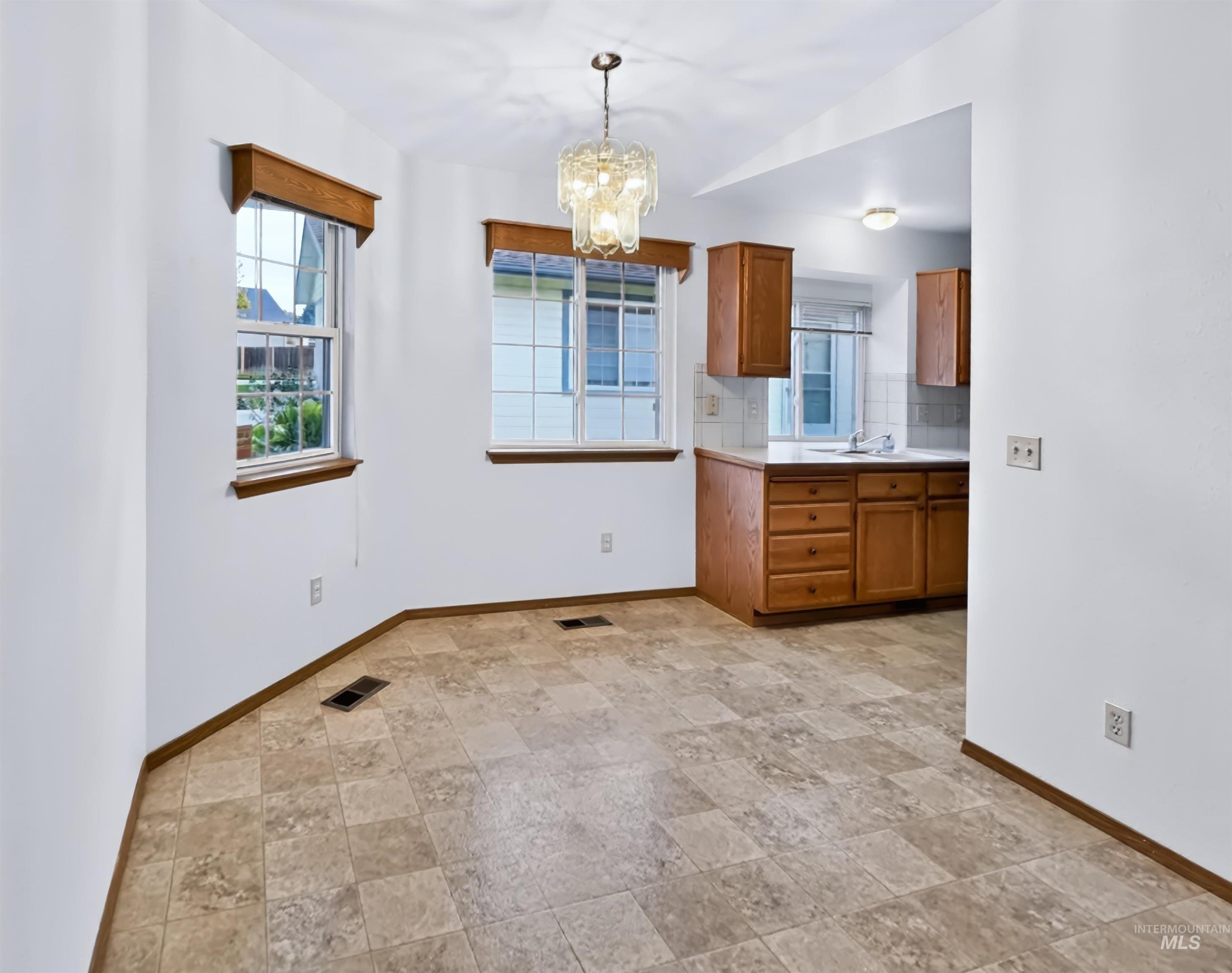 1100 Burnett #261 Property Photo 12