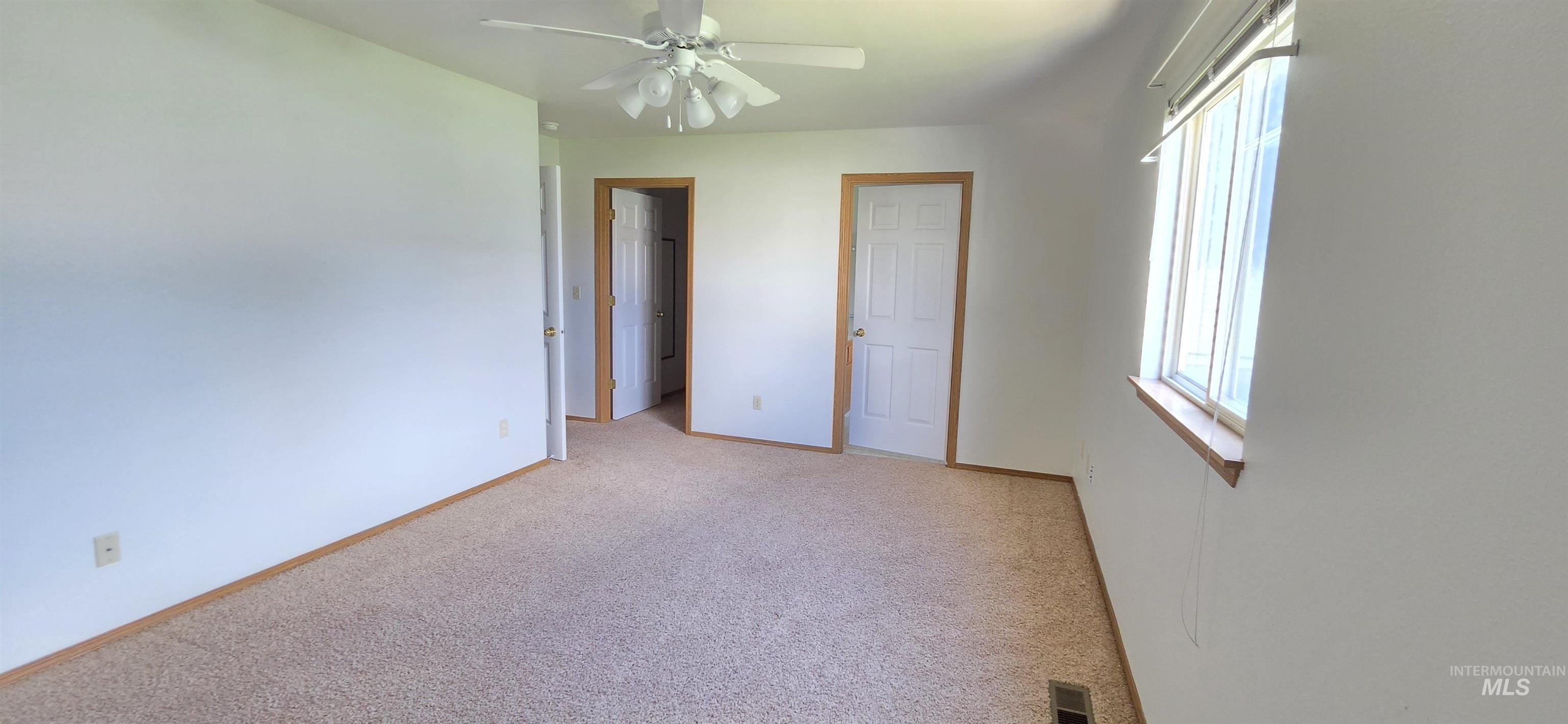 1100 Burnett #261 Property Photo 14