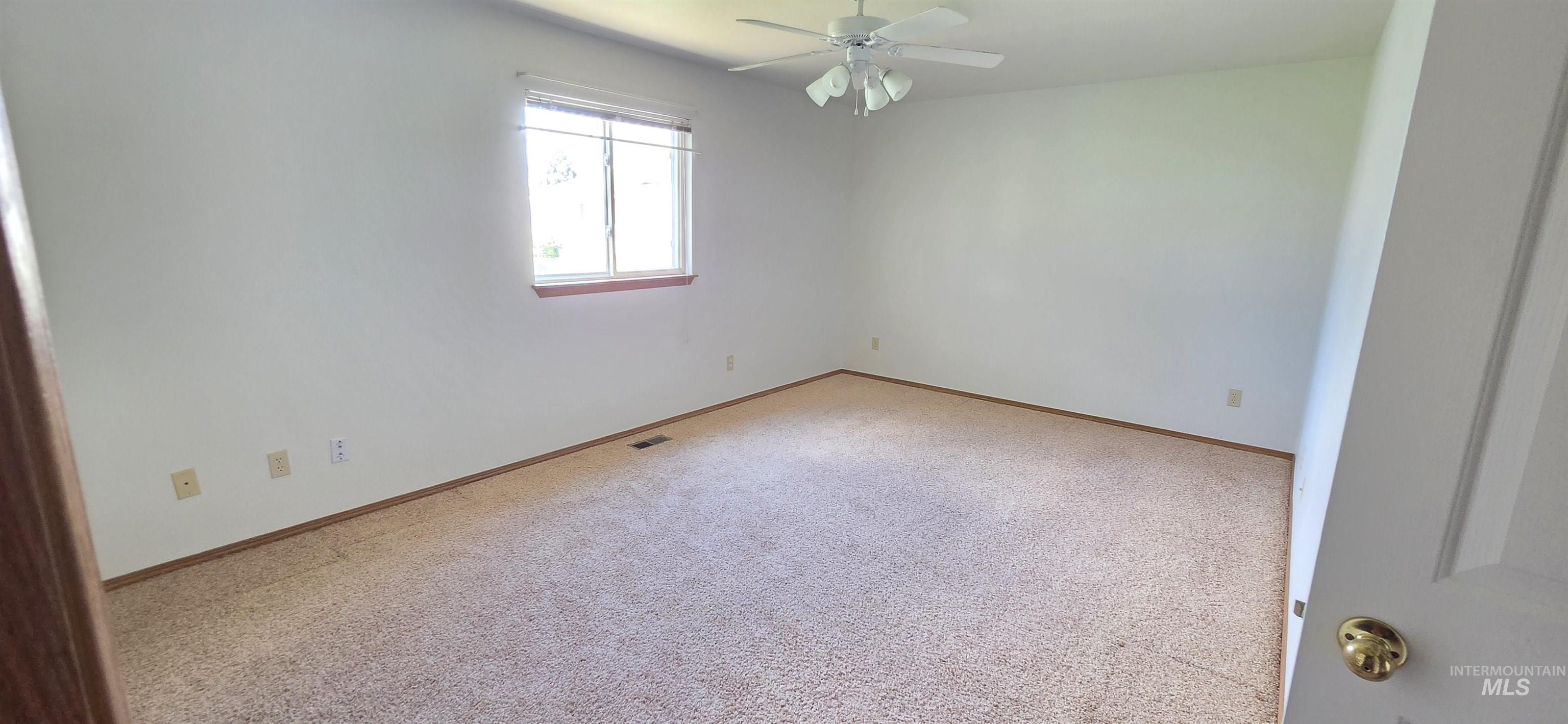1100 Burnett #261 Property Photo 15