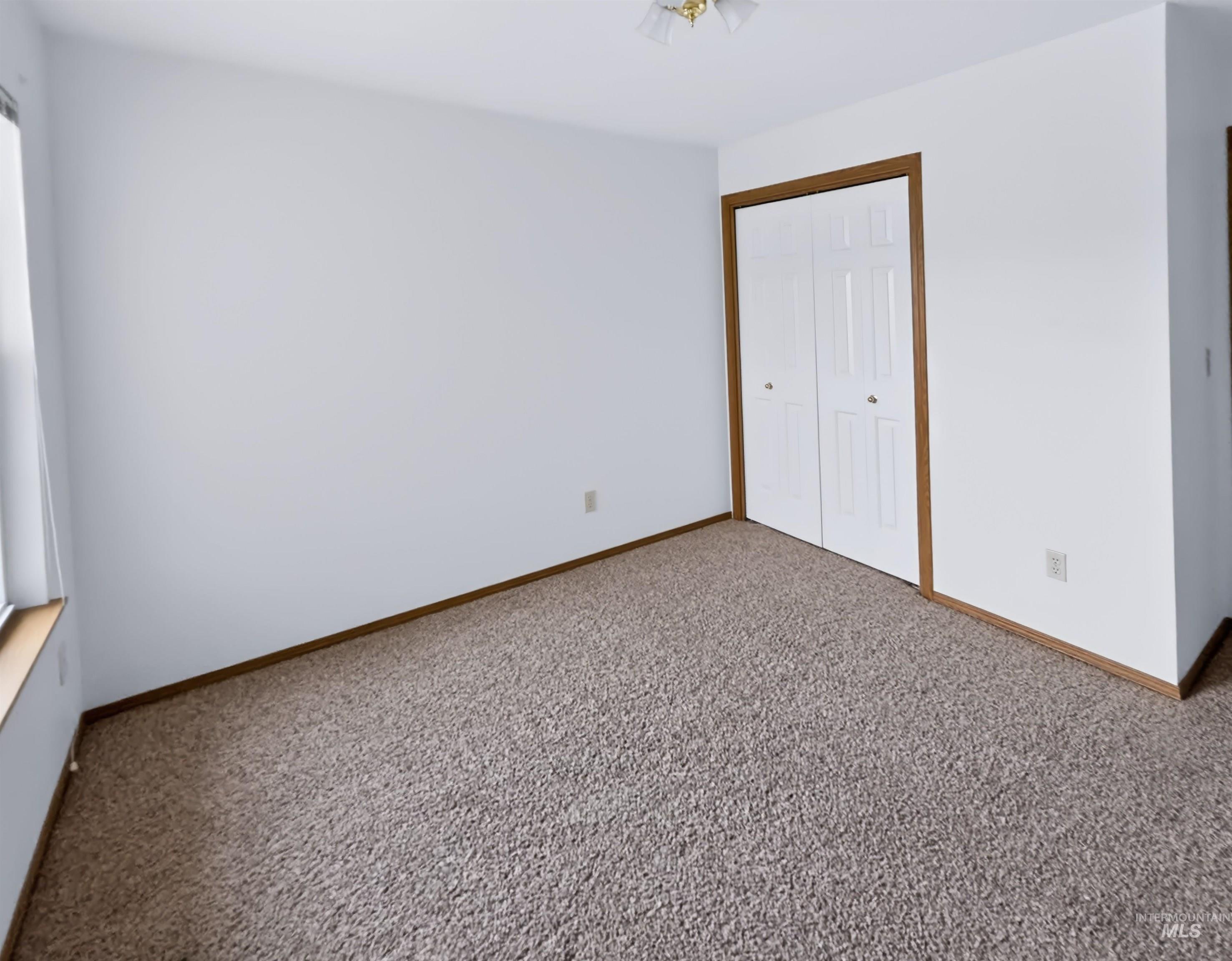 1100 Burnett #261 Property Photo 16