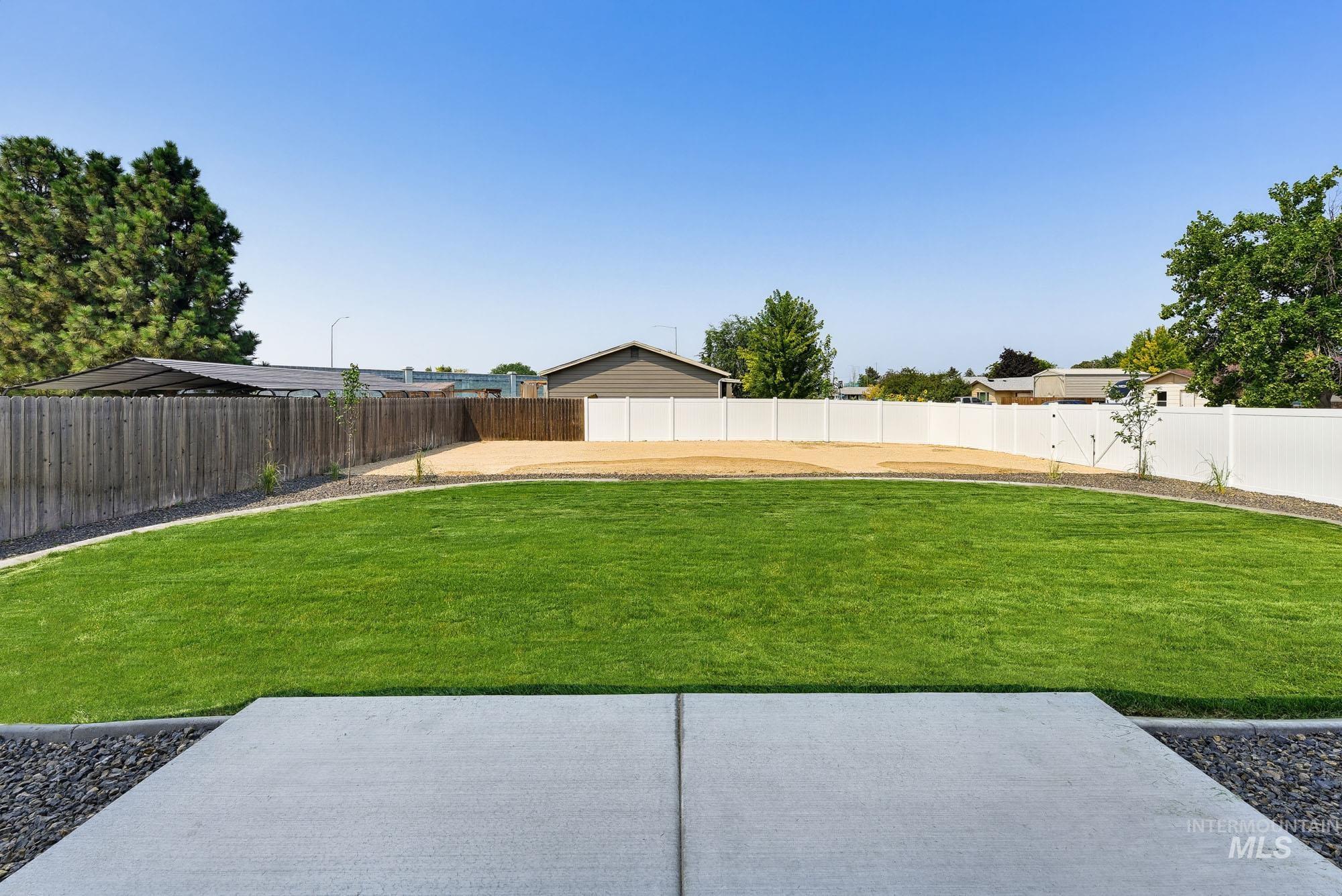 2207 S Janeen St Property Photo 37