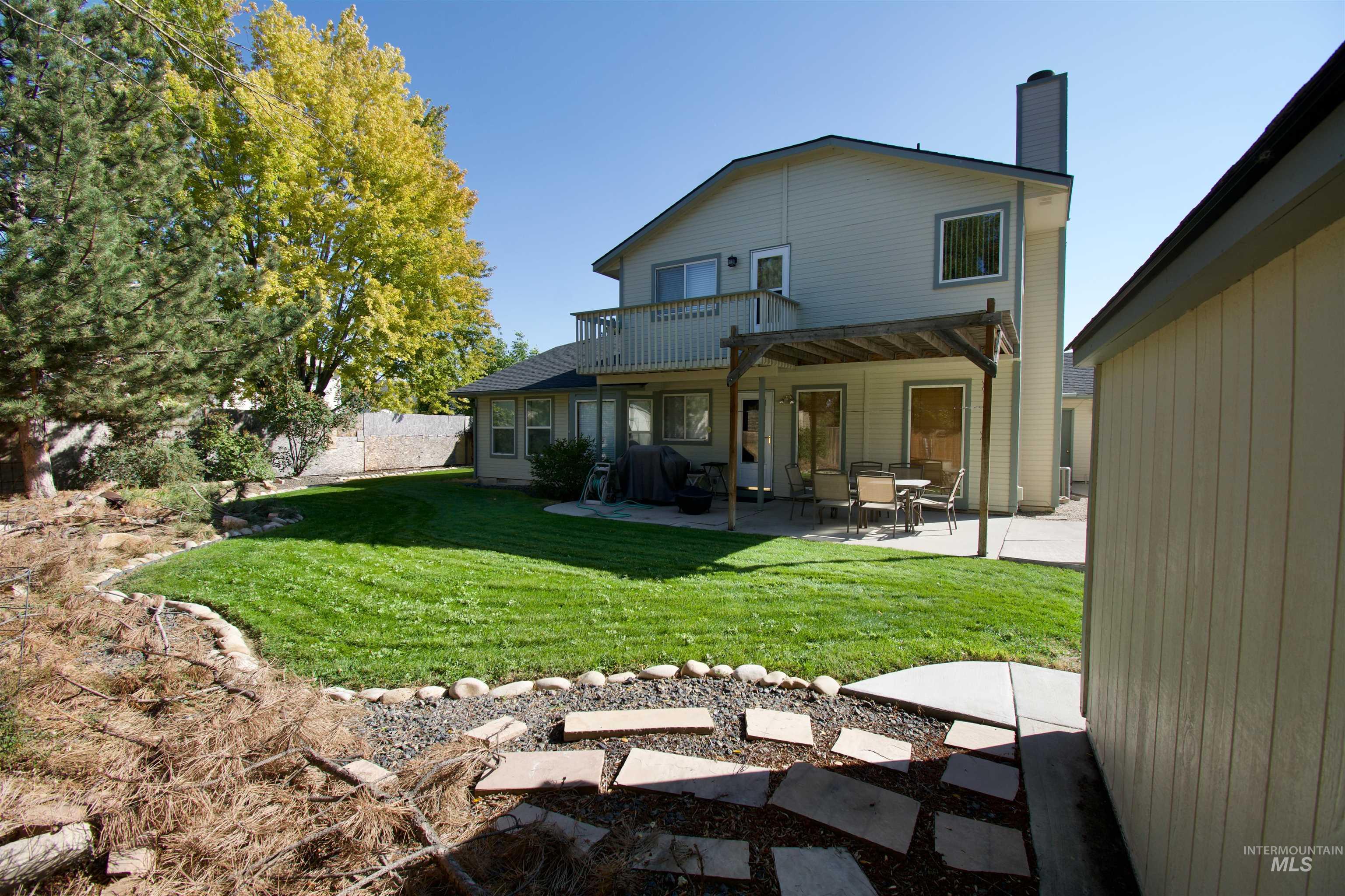 2050 W Sandalwood Property Photo 3