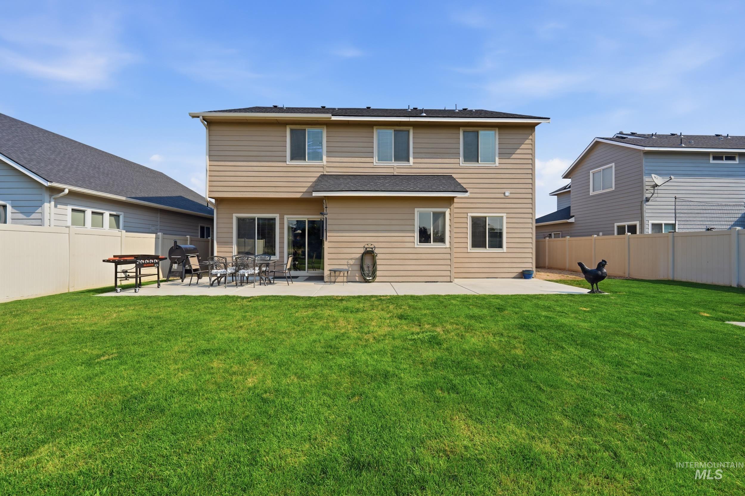 725 E Ionia Dr Property Photo 40