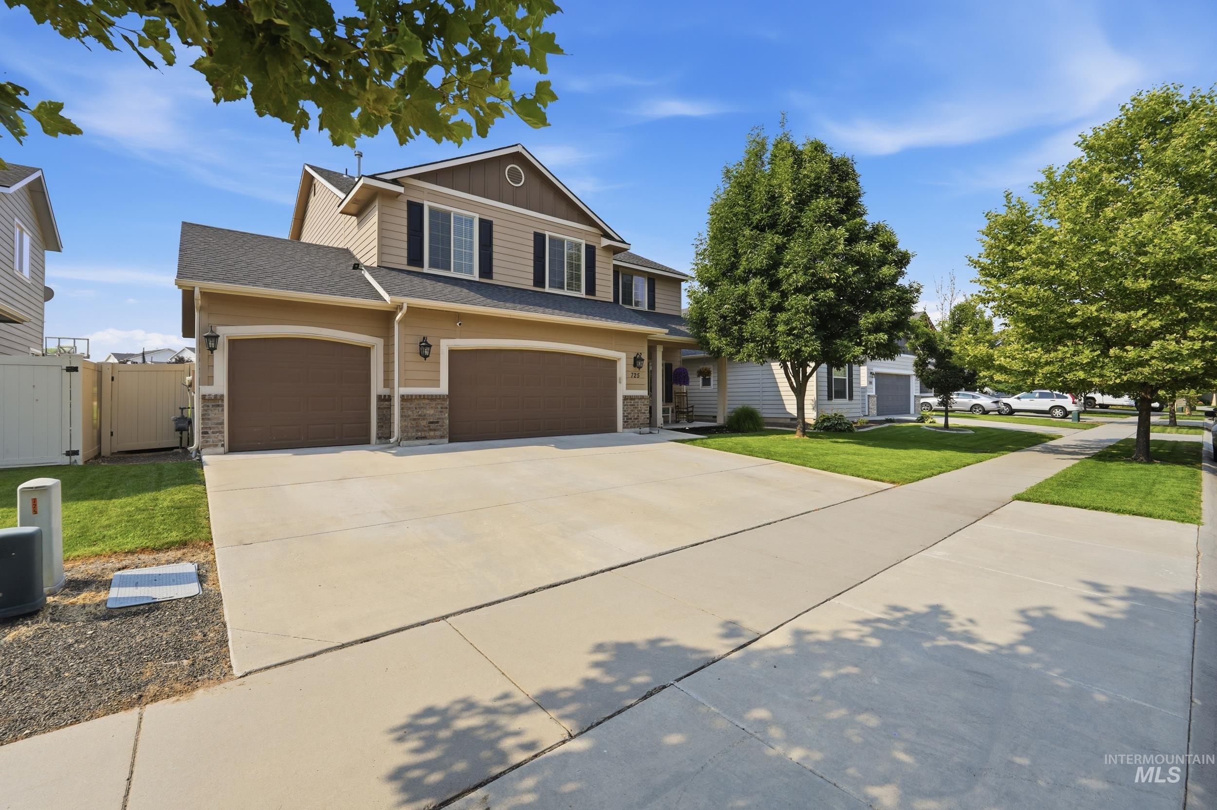 725 E Ionia Dr Property Photo 44